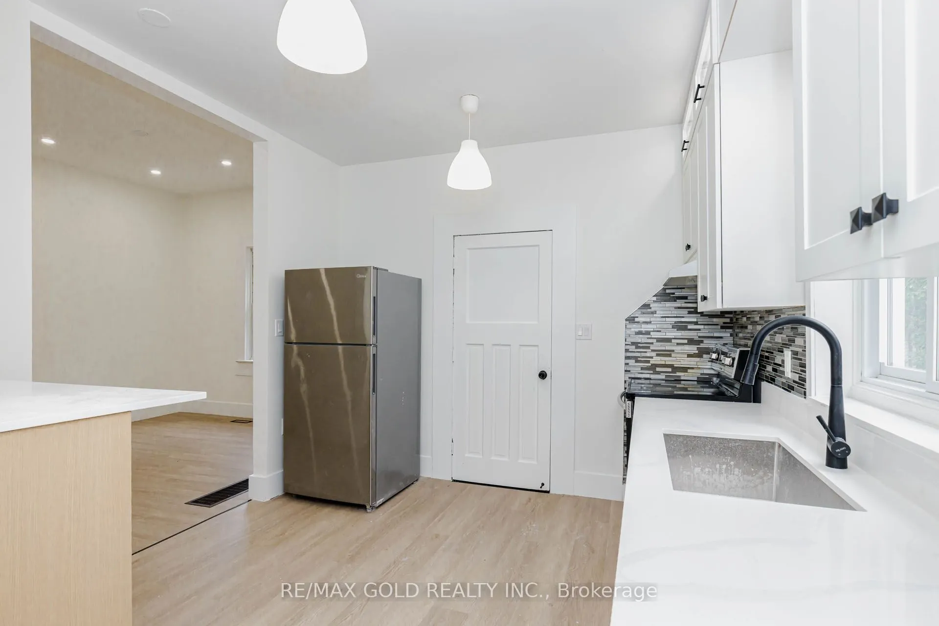 108 Norfolk Avenue