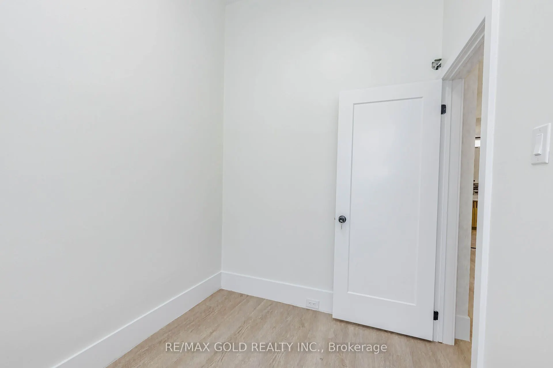 108 Norfolk Avenue
