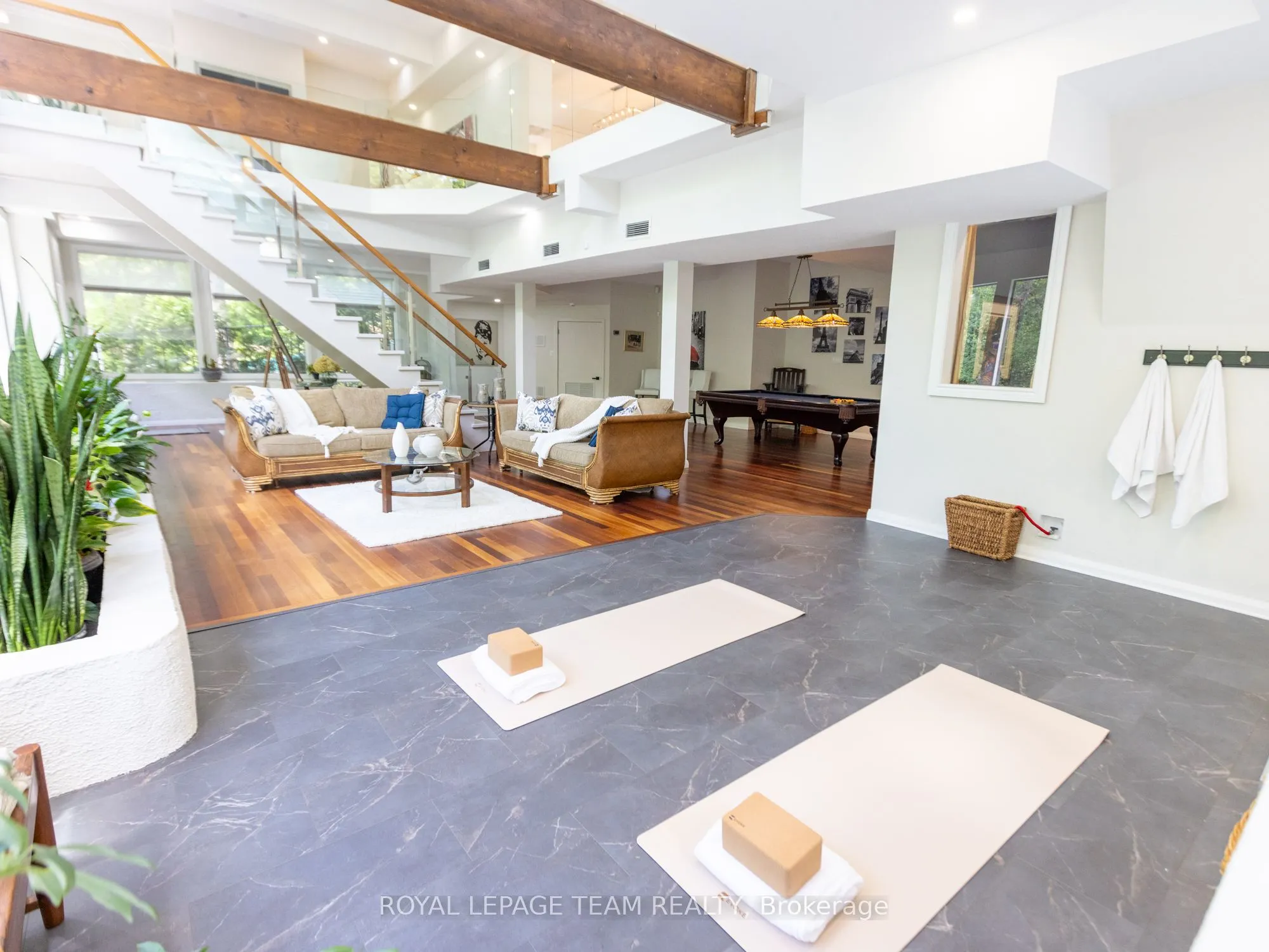 34 Rideauview Terrace
