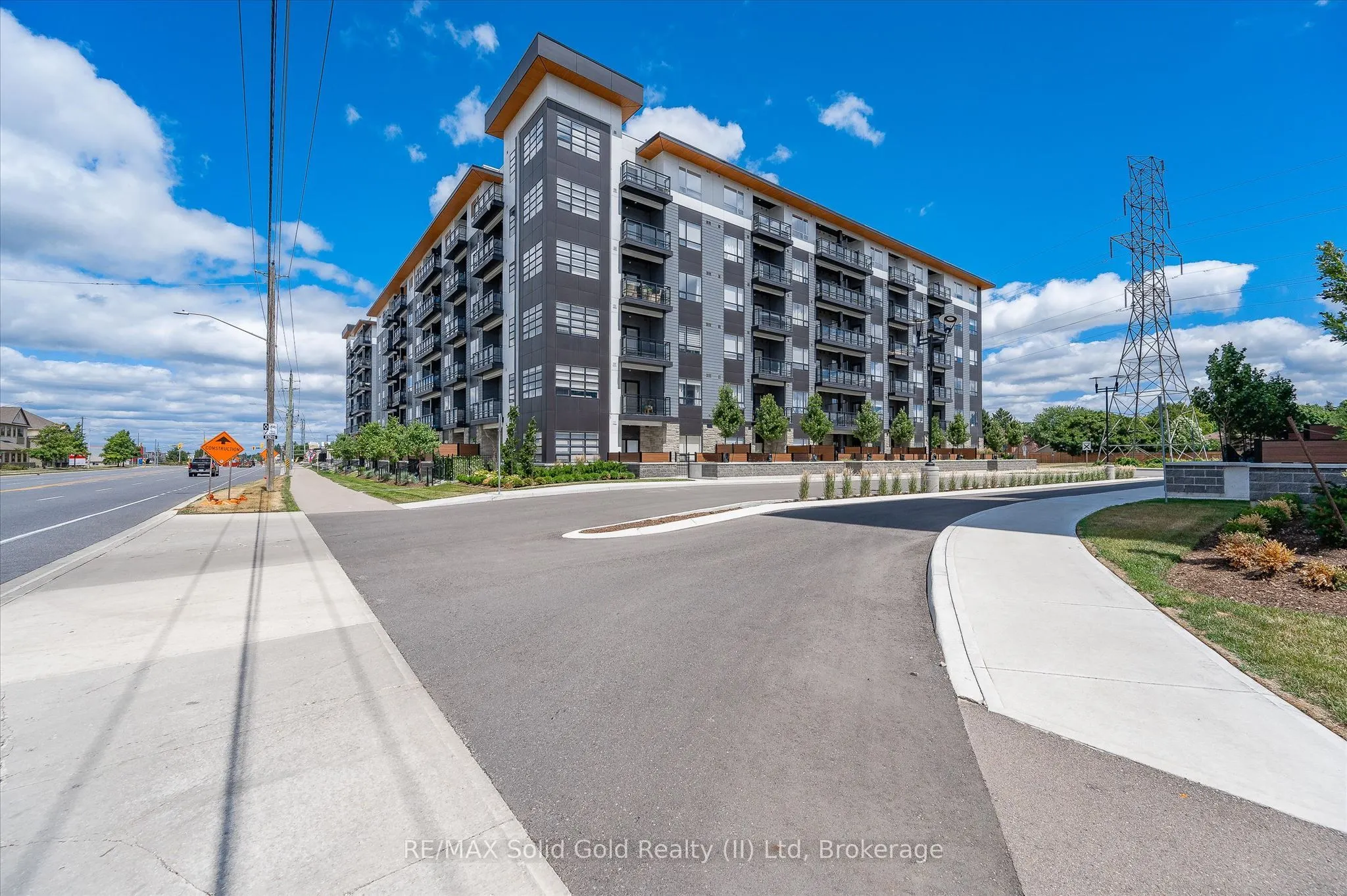 251 Northfield Drive E #521