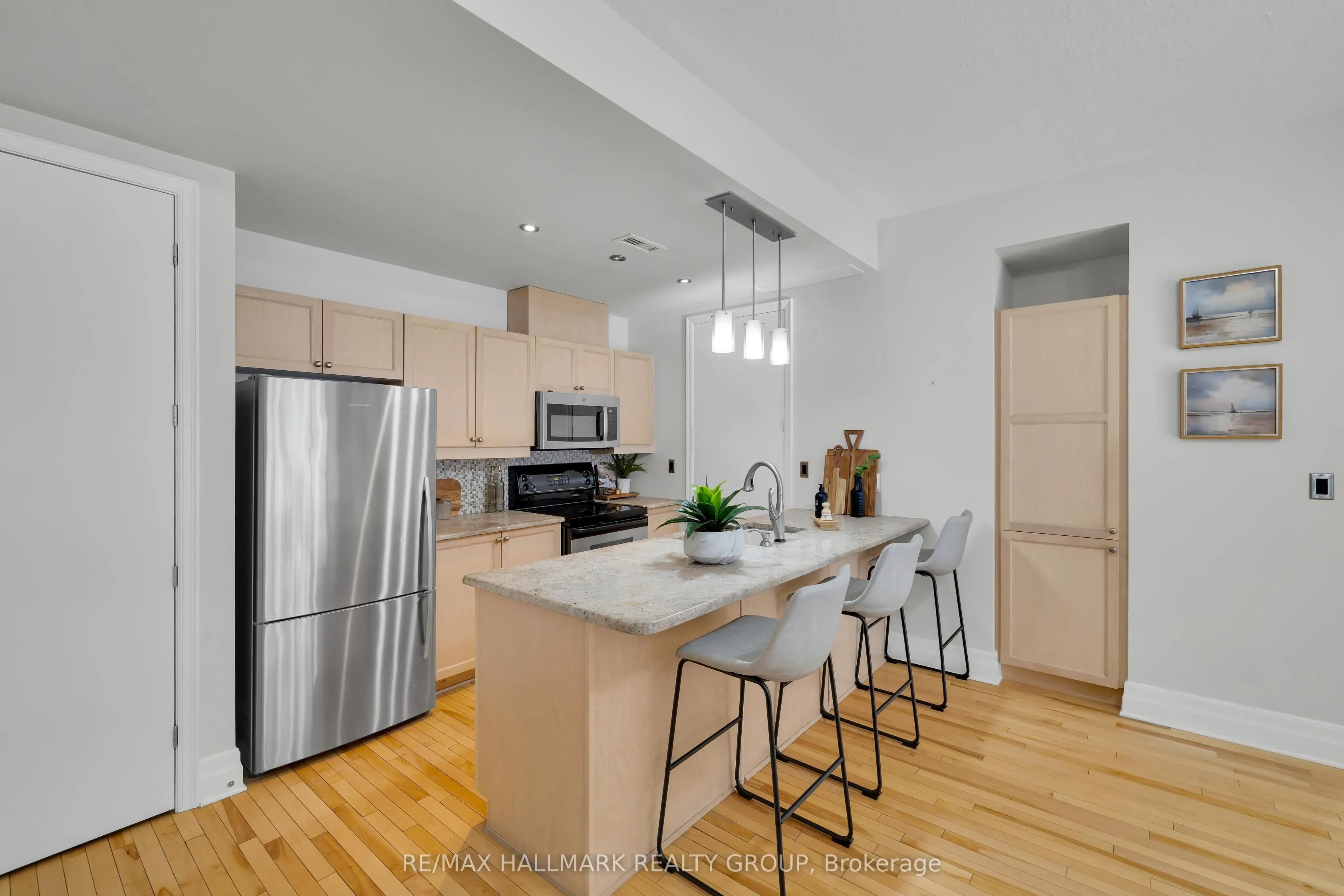 260 Besserer Street #203