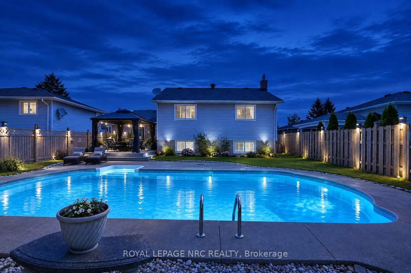 92 Larchwood Circle
