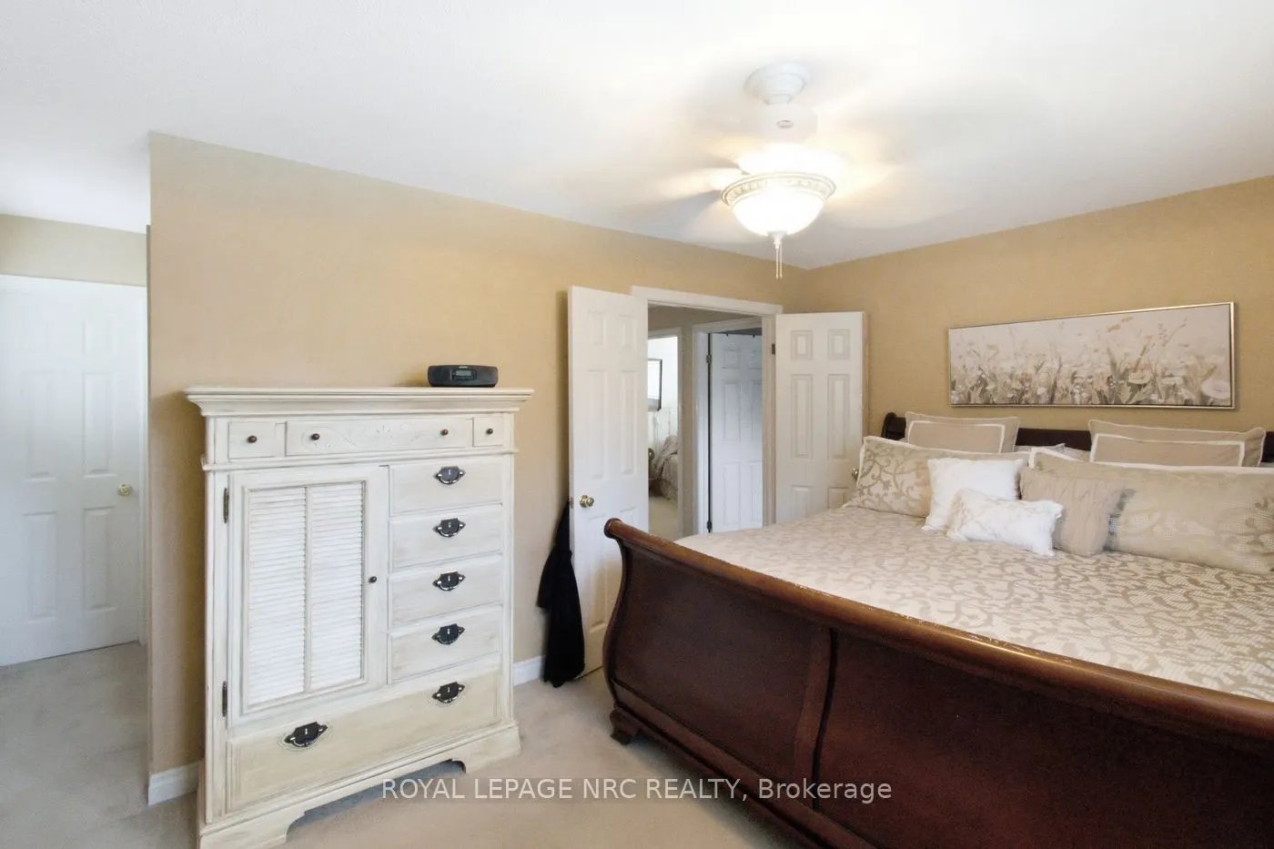 92 Larchwood Circle