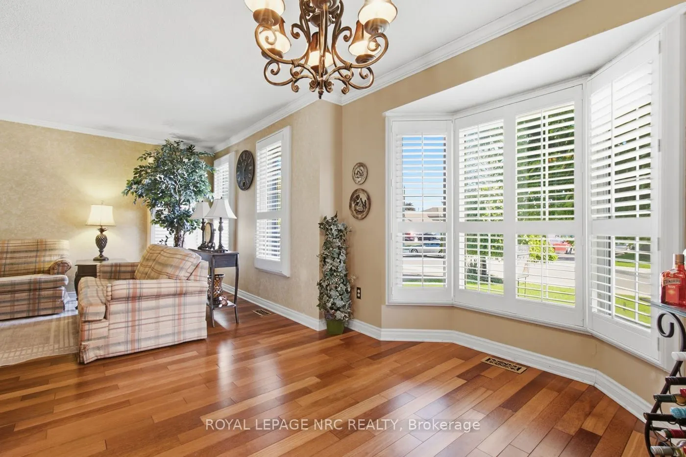 92 Larchwood Circle