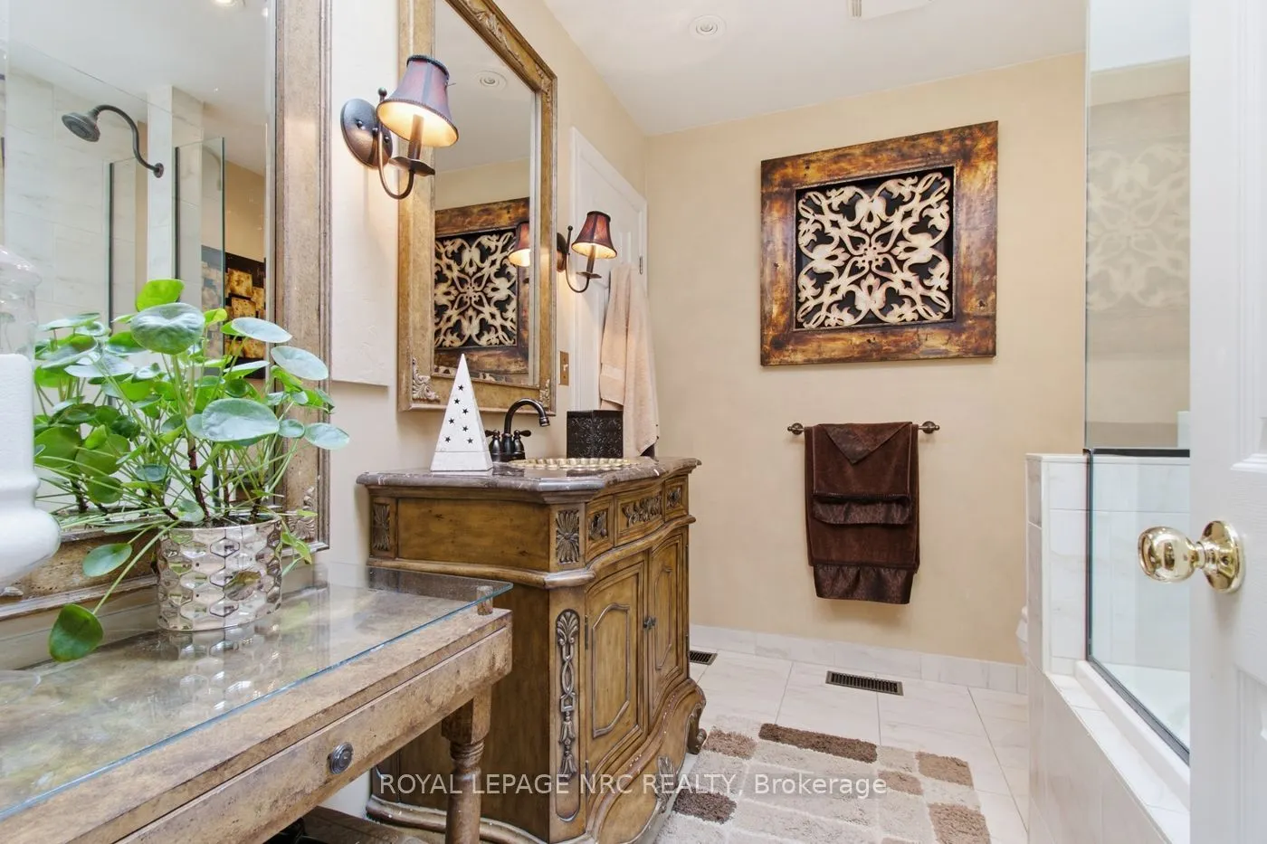 92 Larchwood Circle