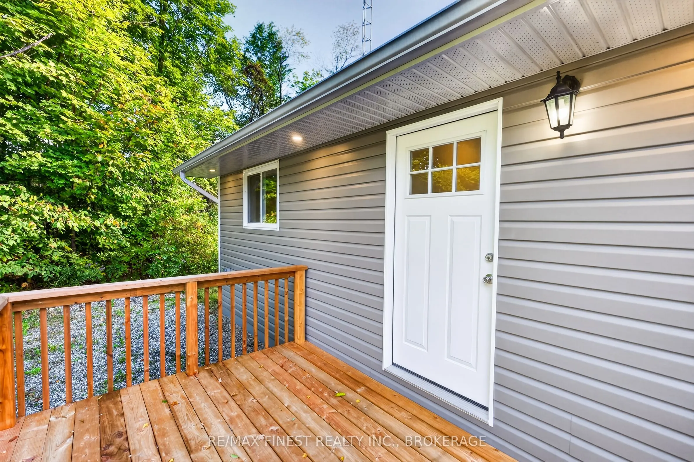 3144 Echo Lake Road