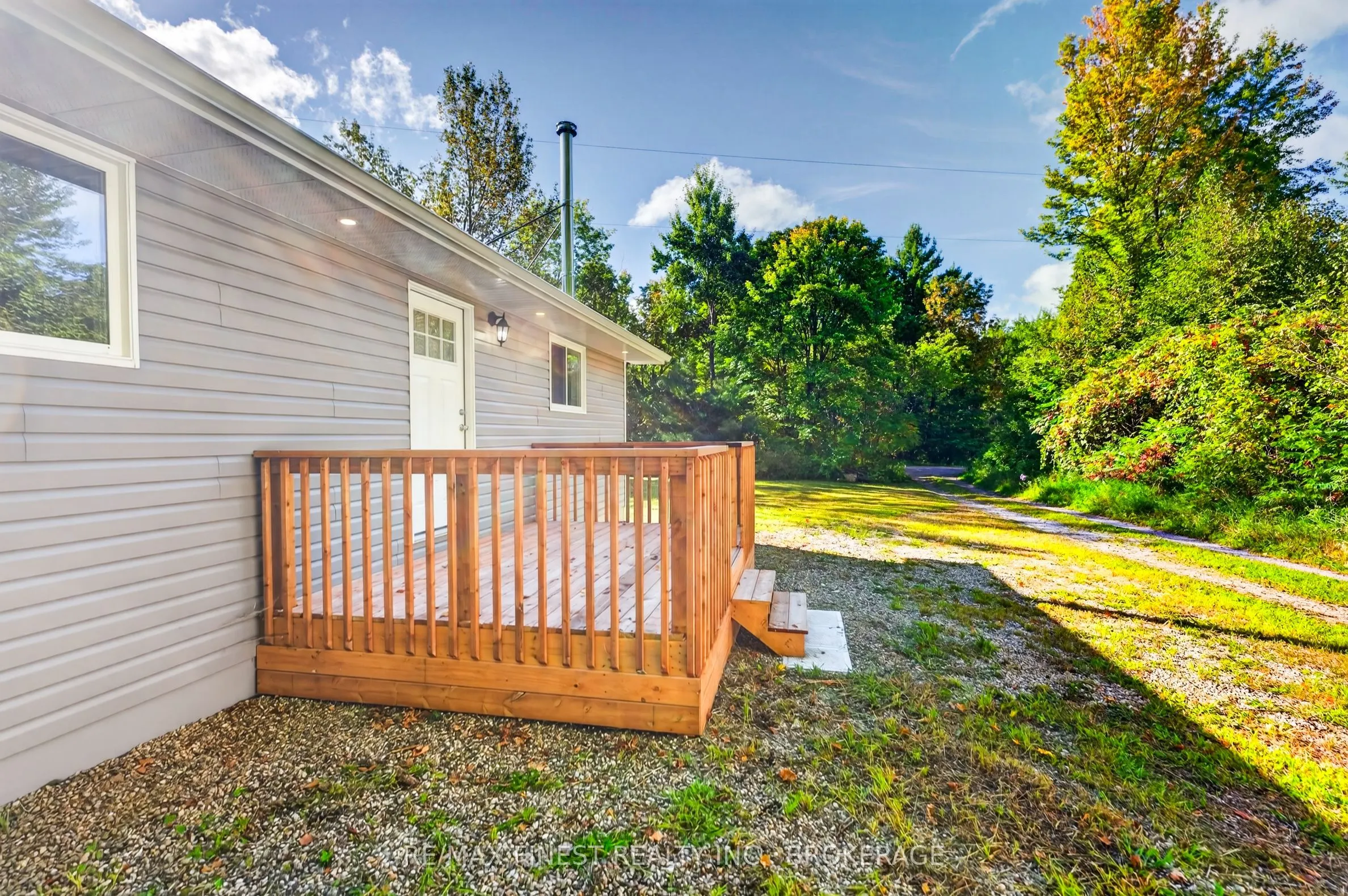 3144 Echo Lake Road
