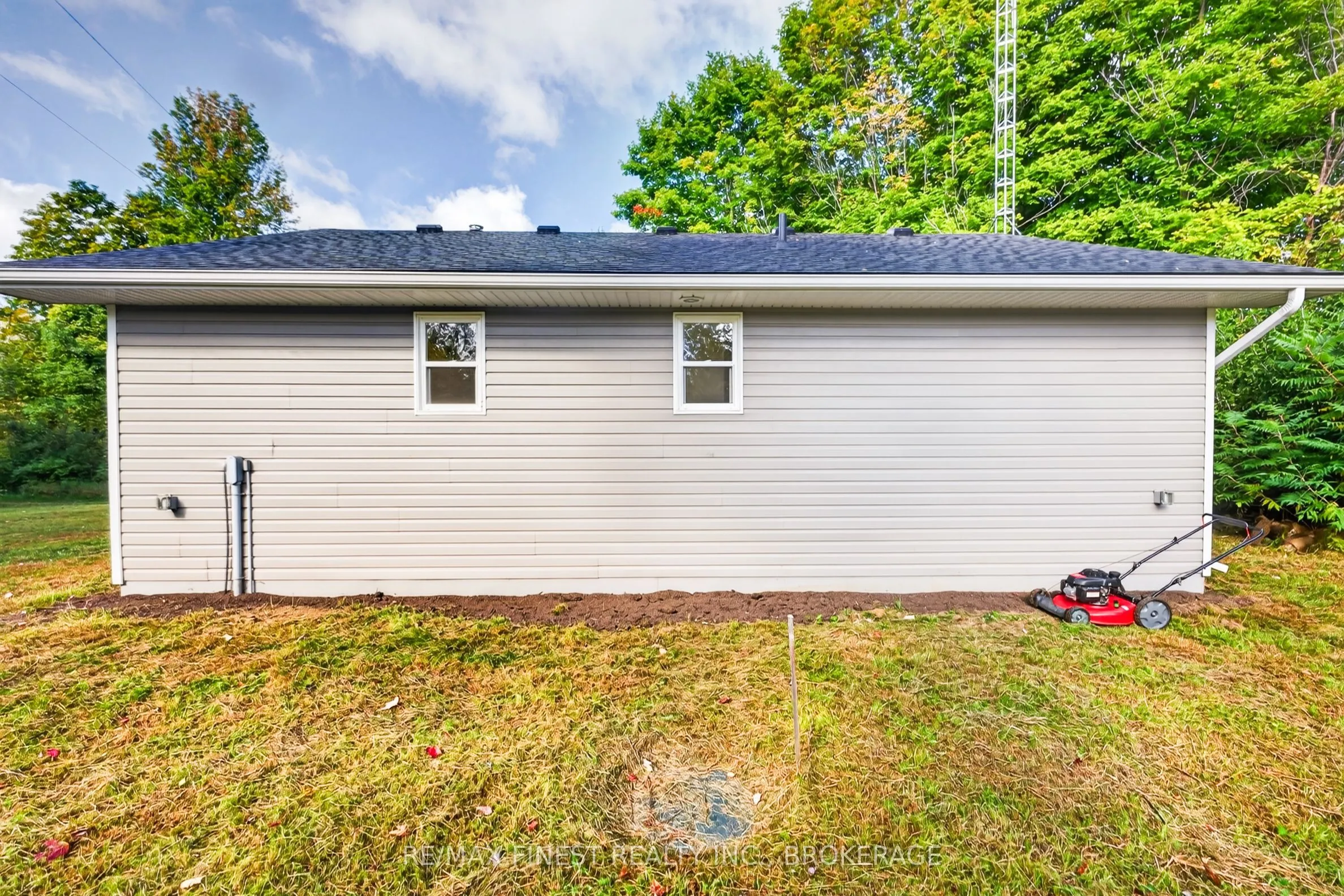 3144 Echo Lake Road