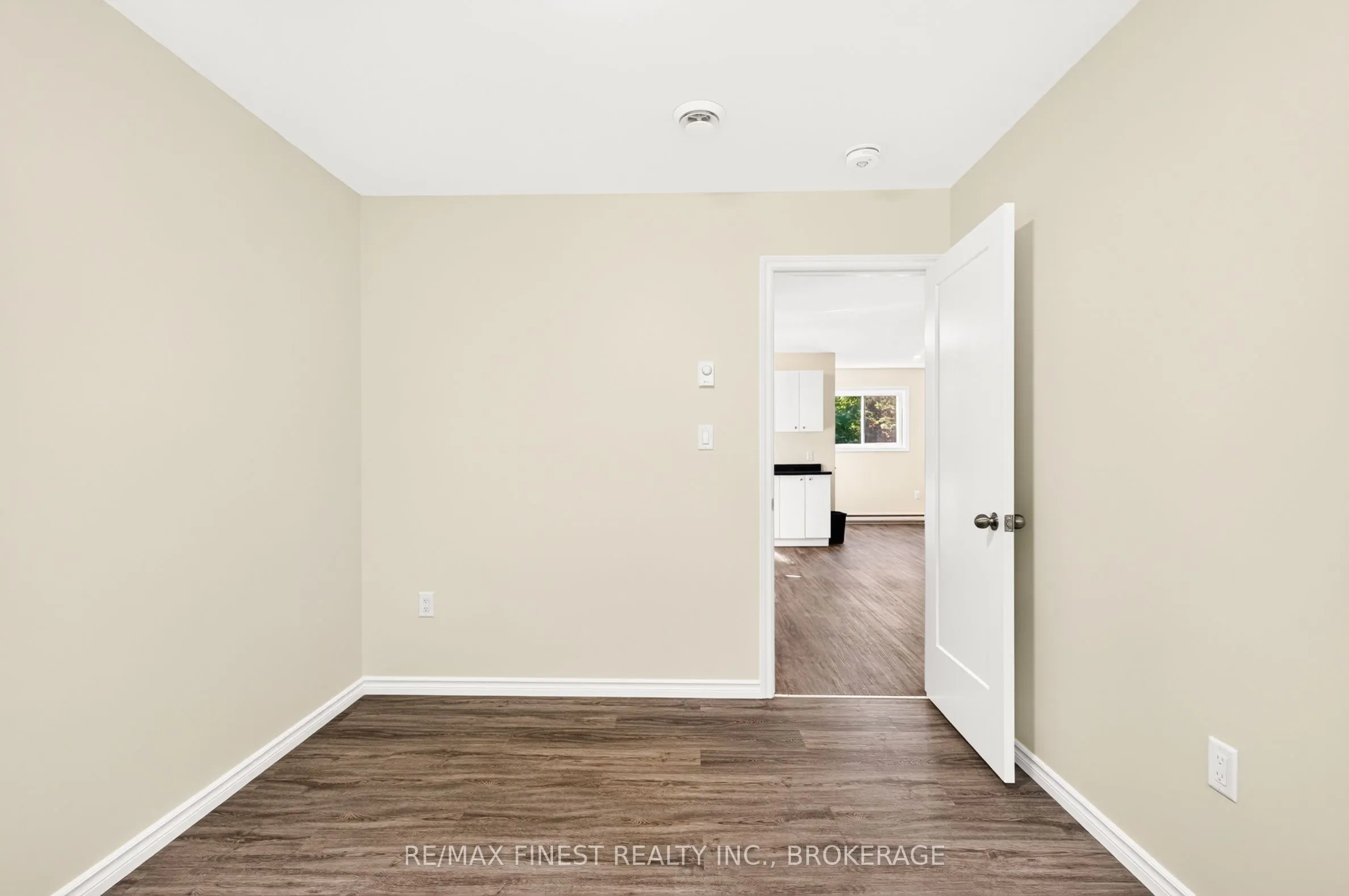 3144 Echo Lake Road