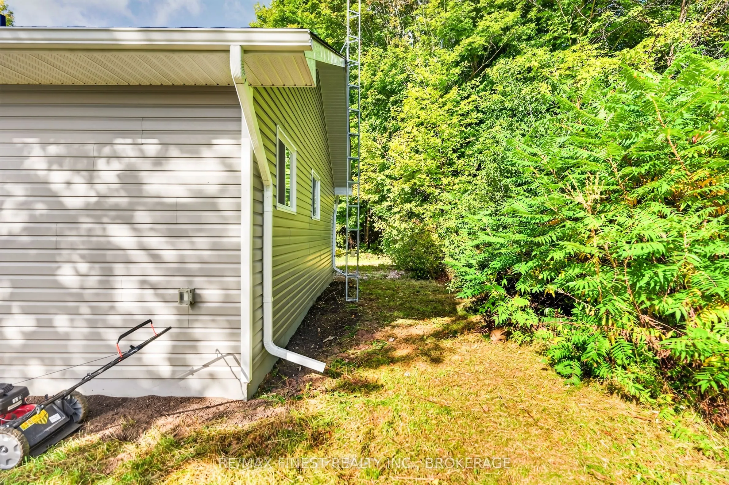 3144 Echo Lake Road