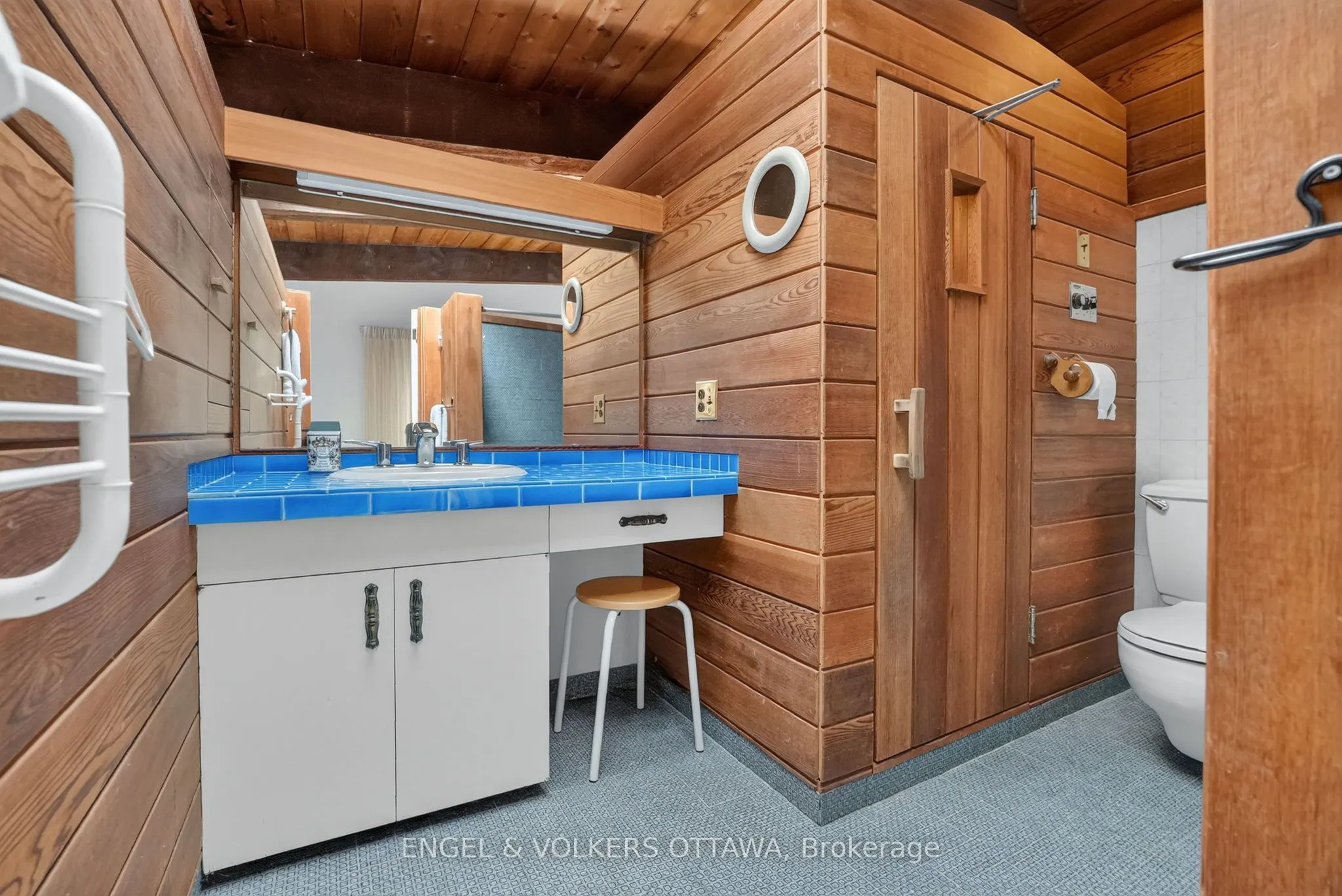 2101 Alta Vista Drive