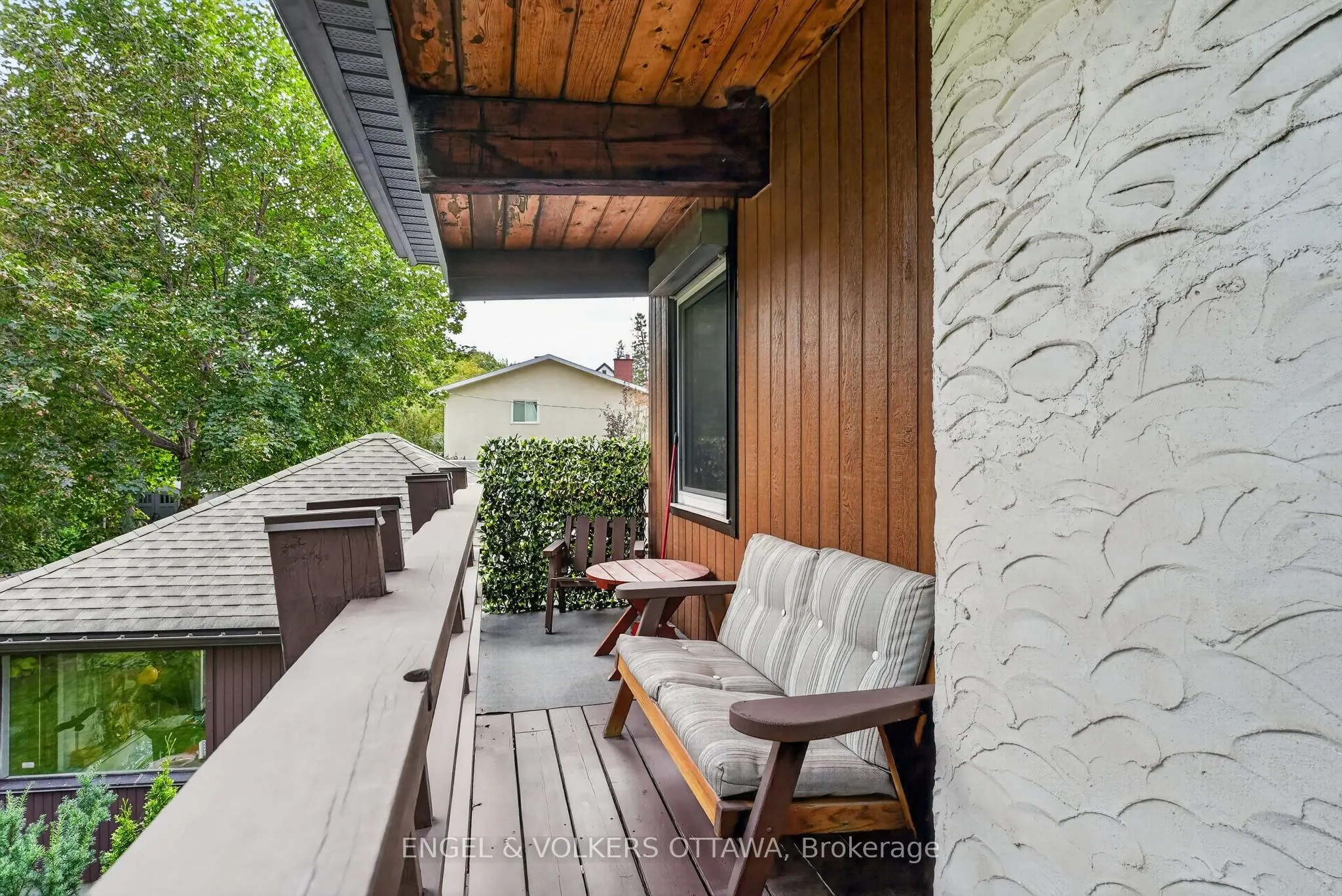 2101 Alta Vista Drive