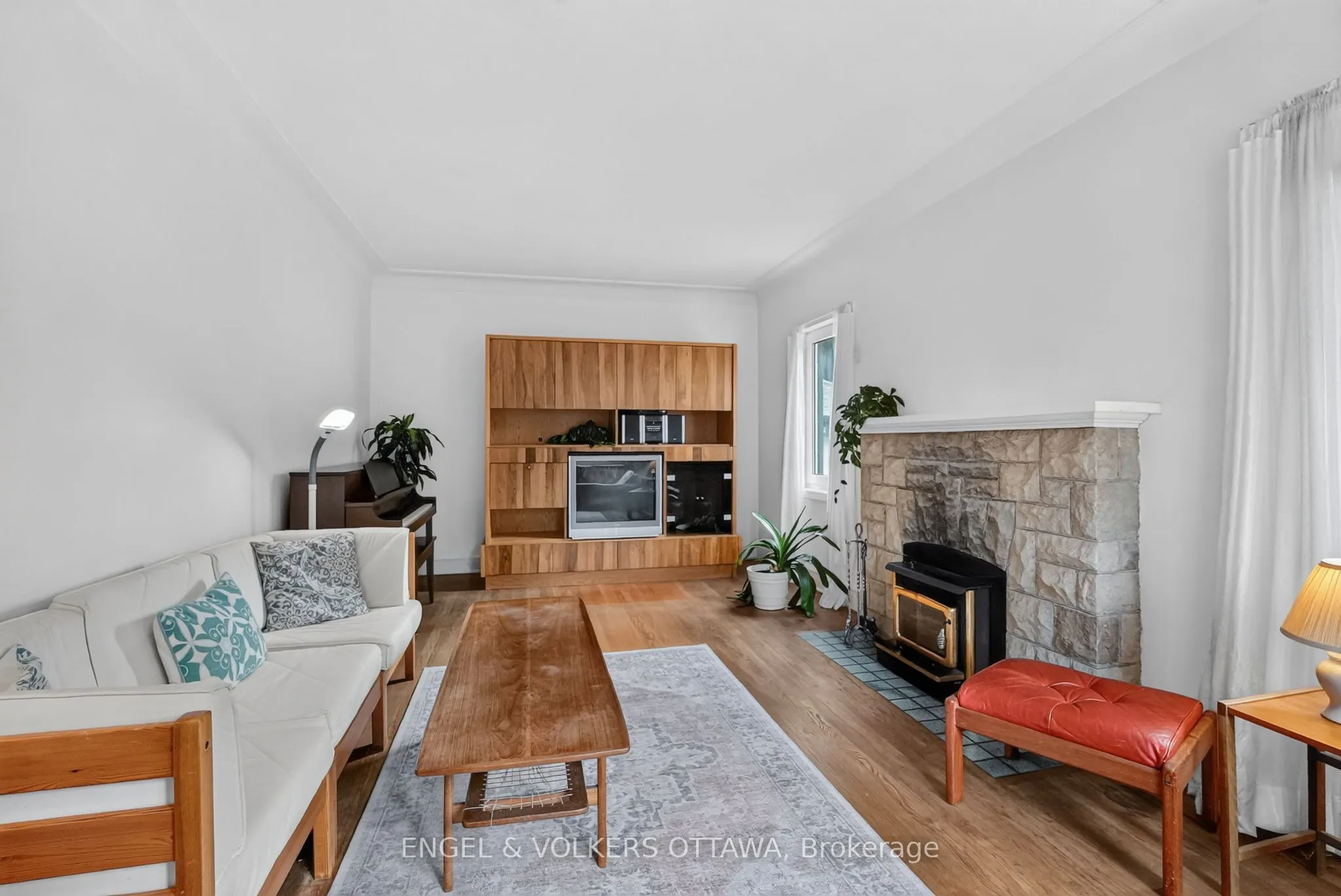 2101 Alta Vista Drive
