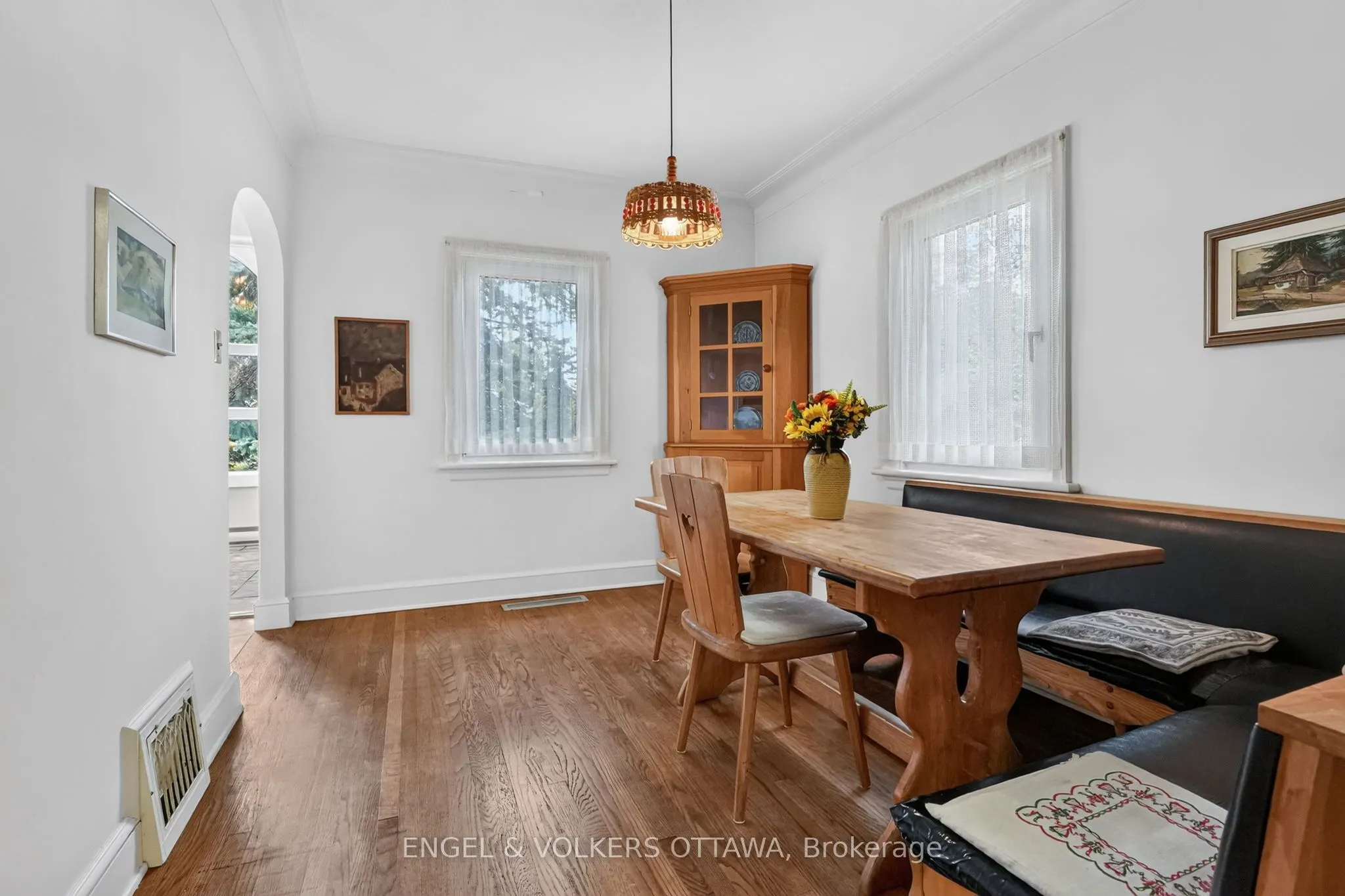 2101 Alta Vista Drive