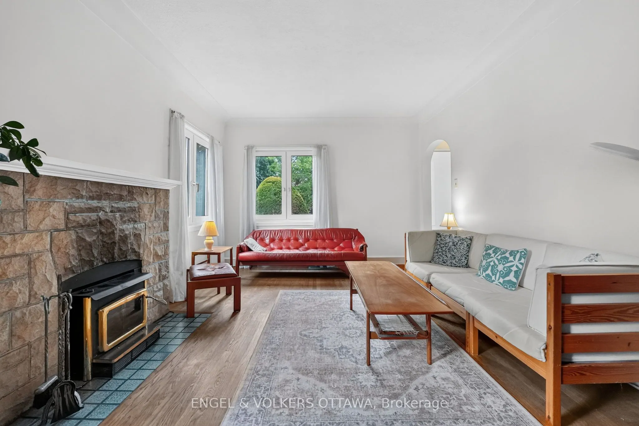 2101 Alta Vista Drive