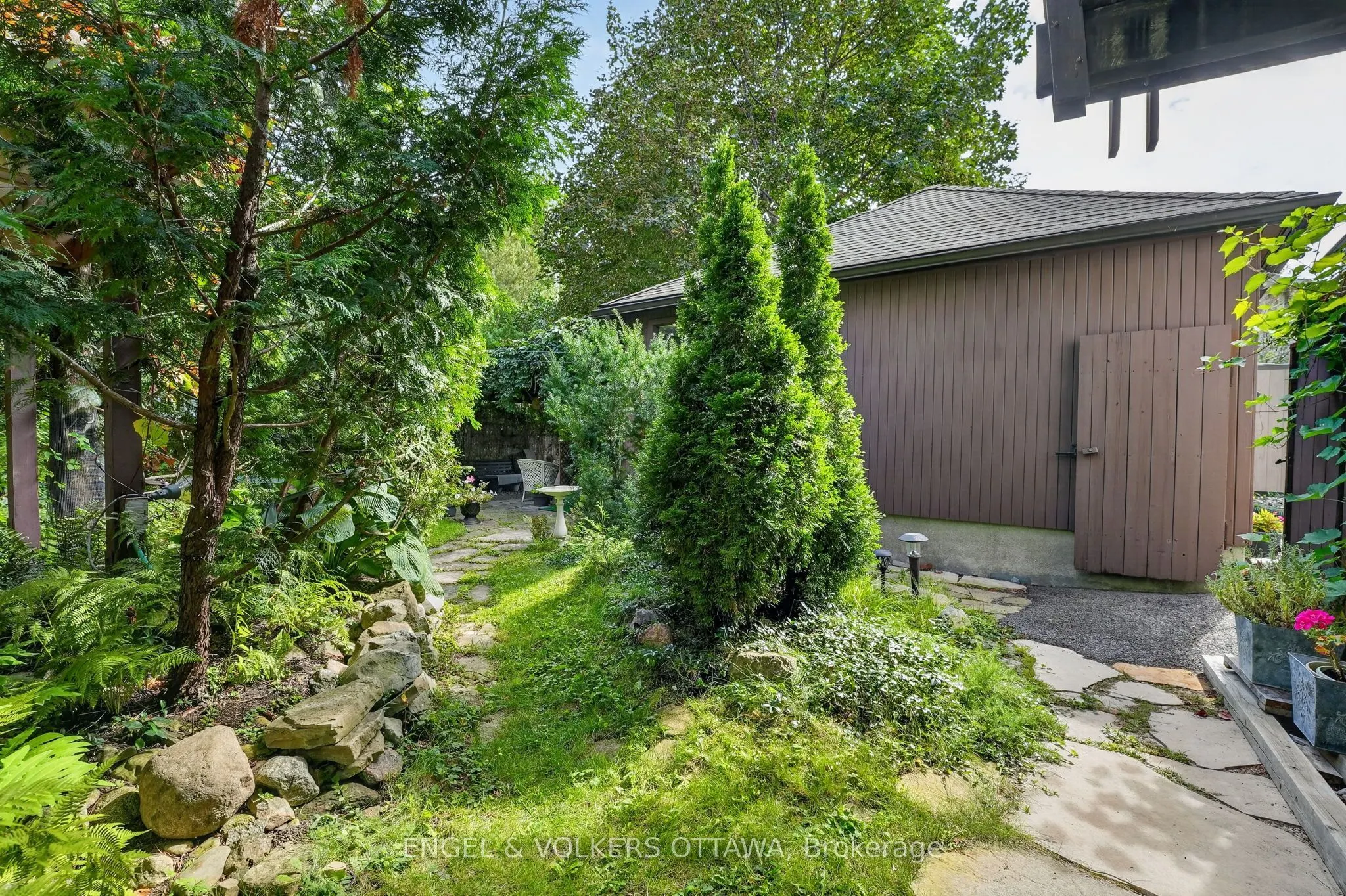 2101 Alta Vista Drive