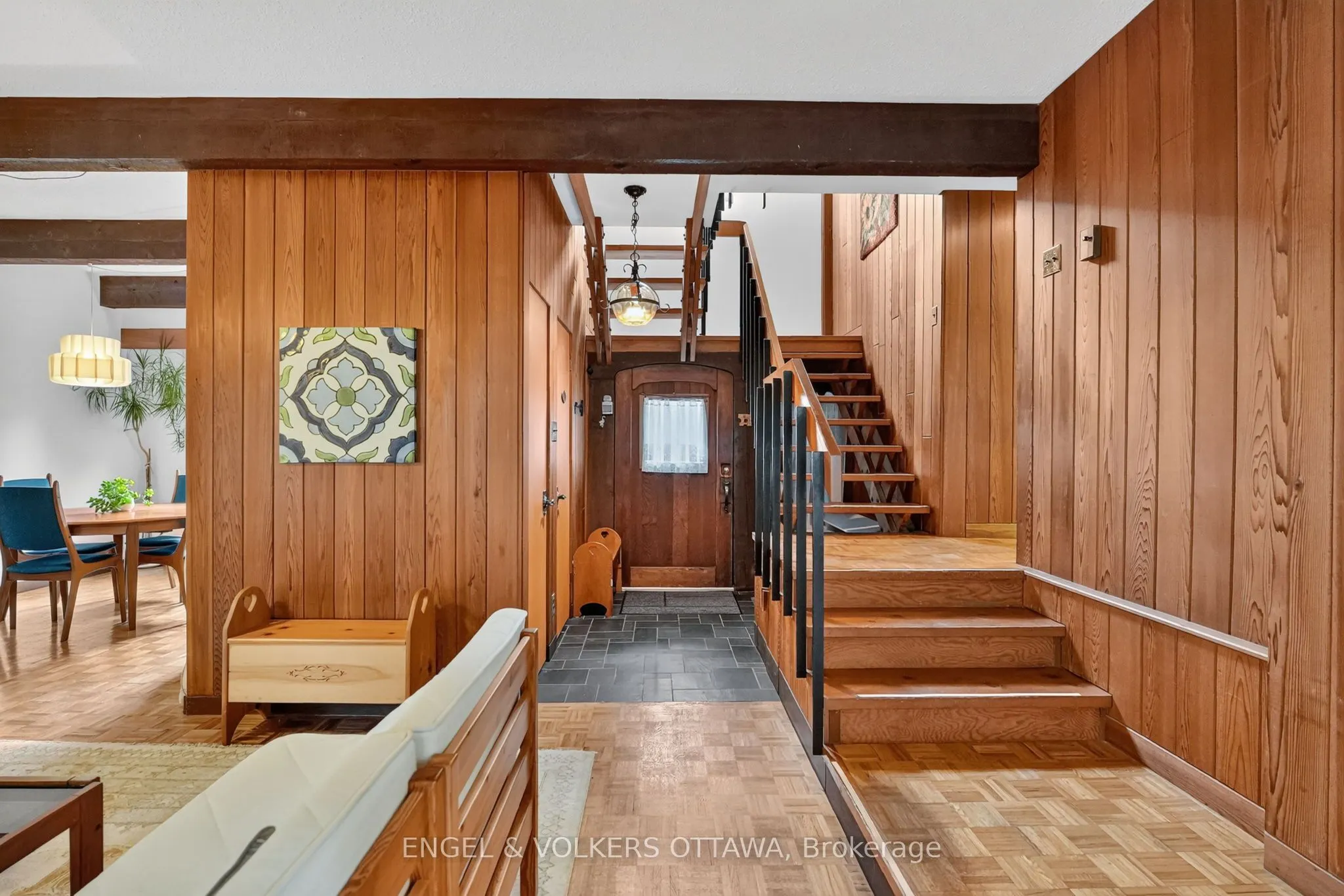 2101 Alta Vista Drive