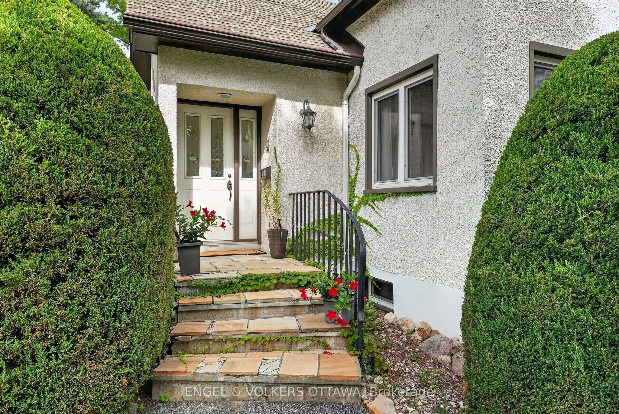 2101 Alta Vista Drive