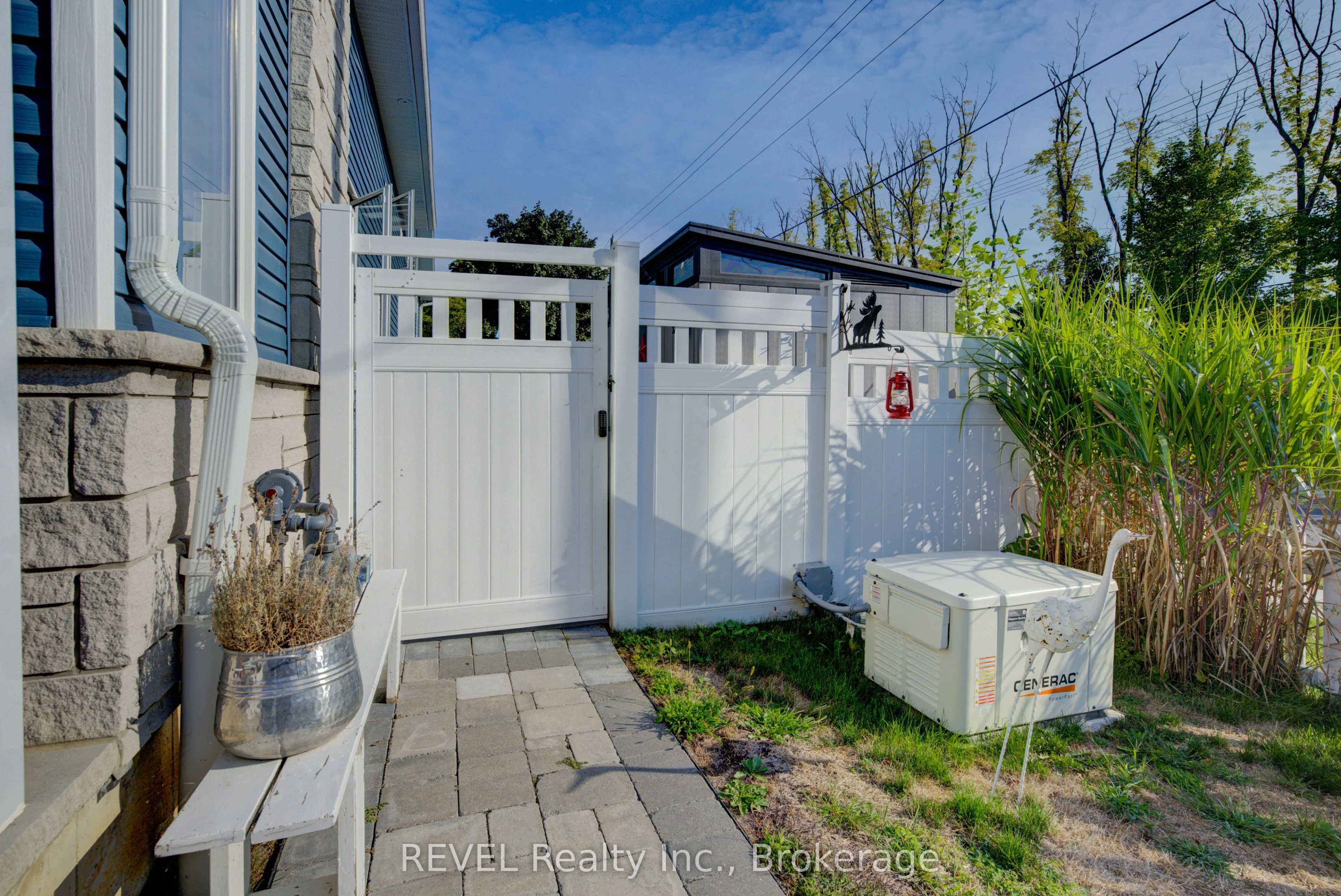 3600 Hibbard Street
