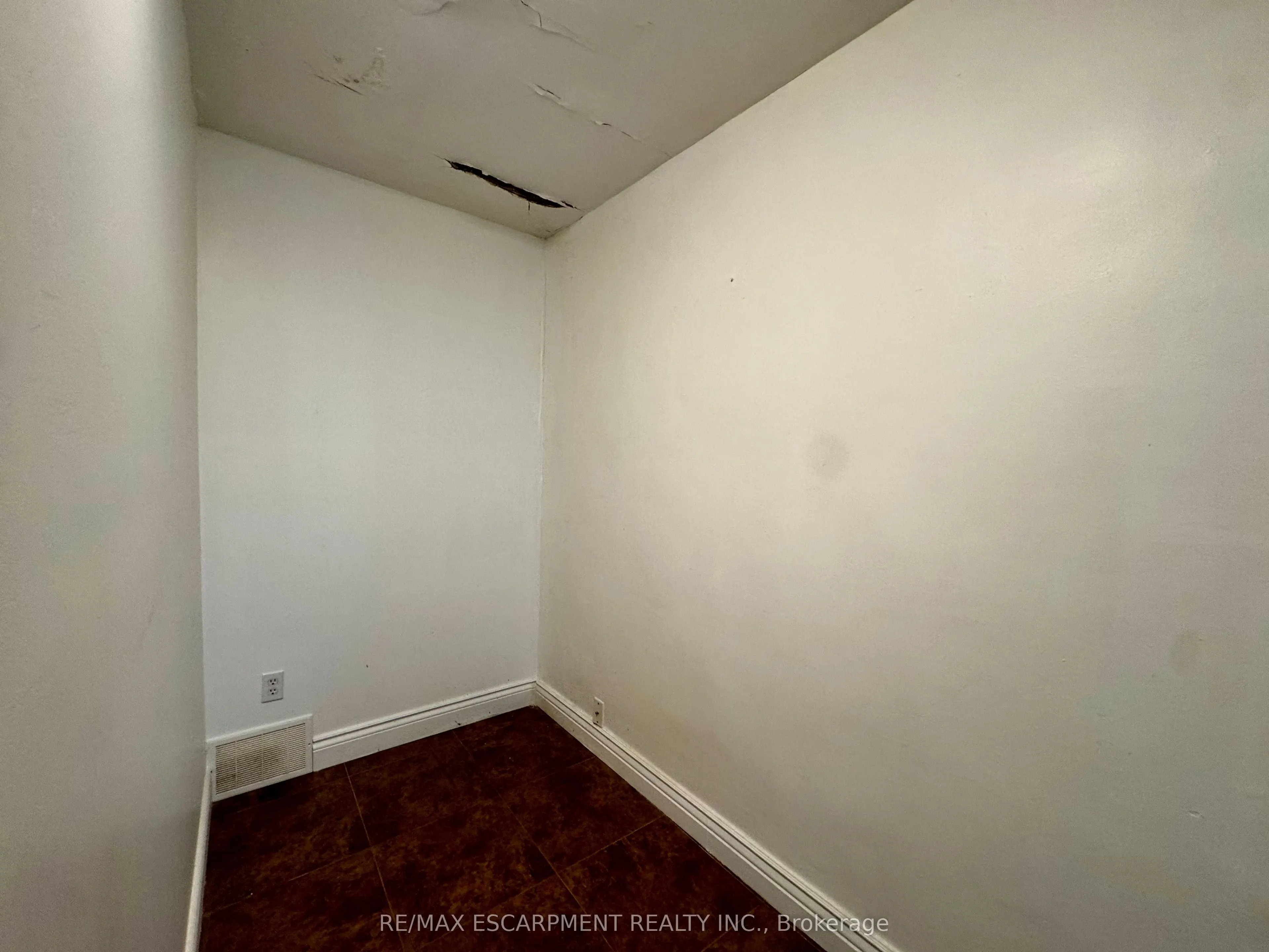 89 Lincoln Avenue