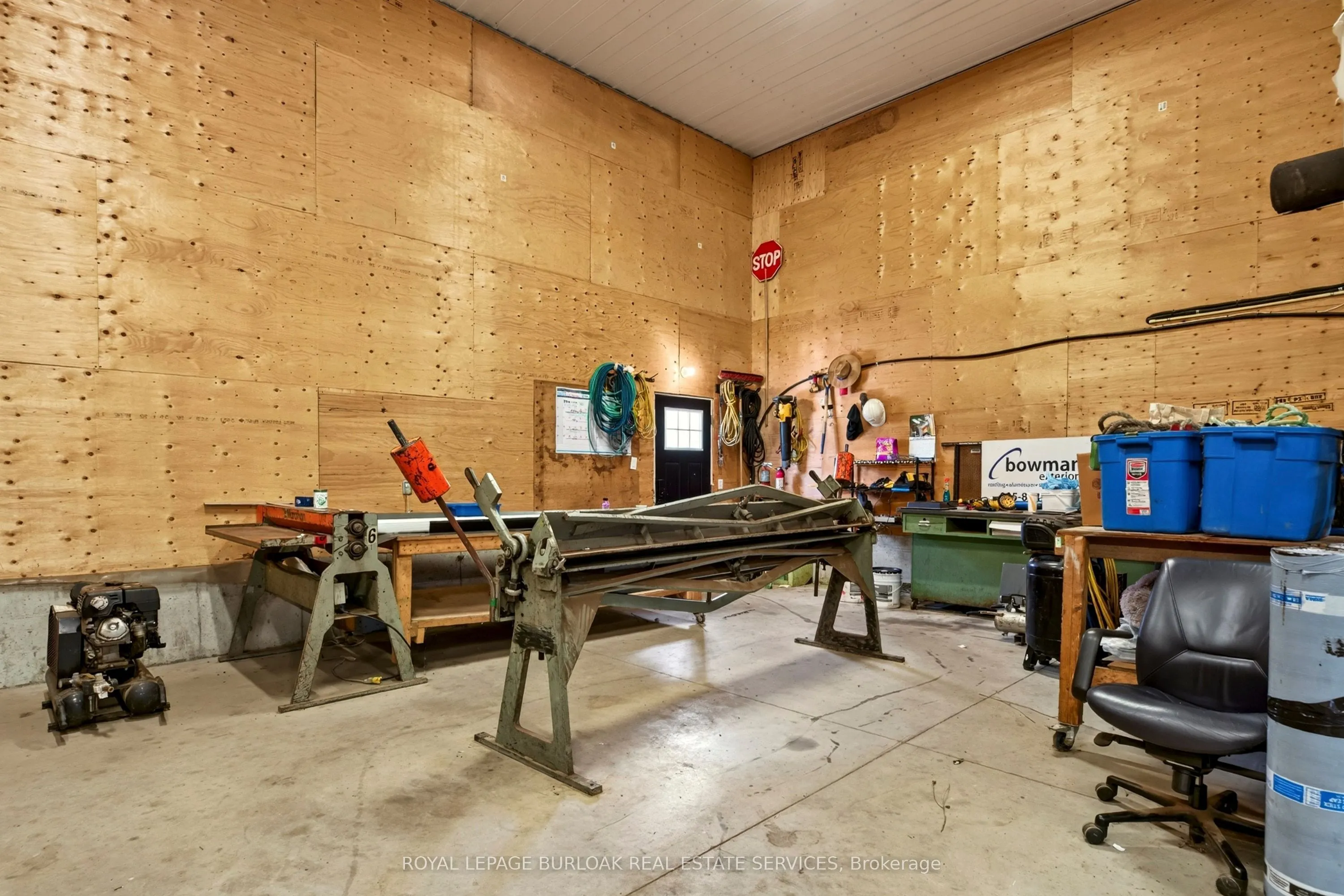 1506 6TH Concession Road W #shop