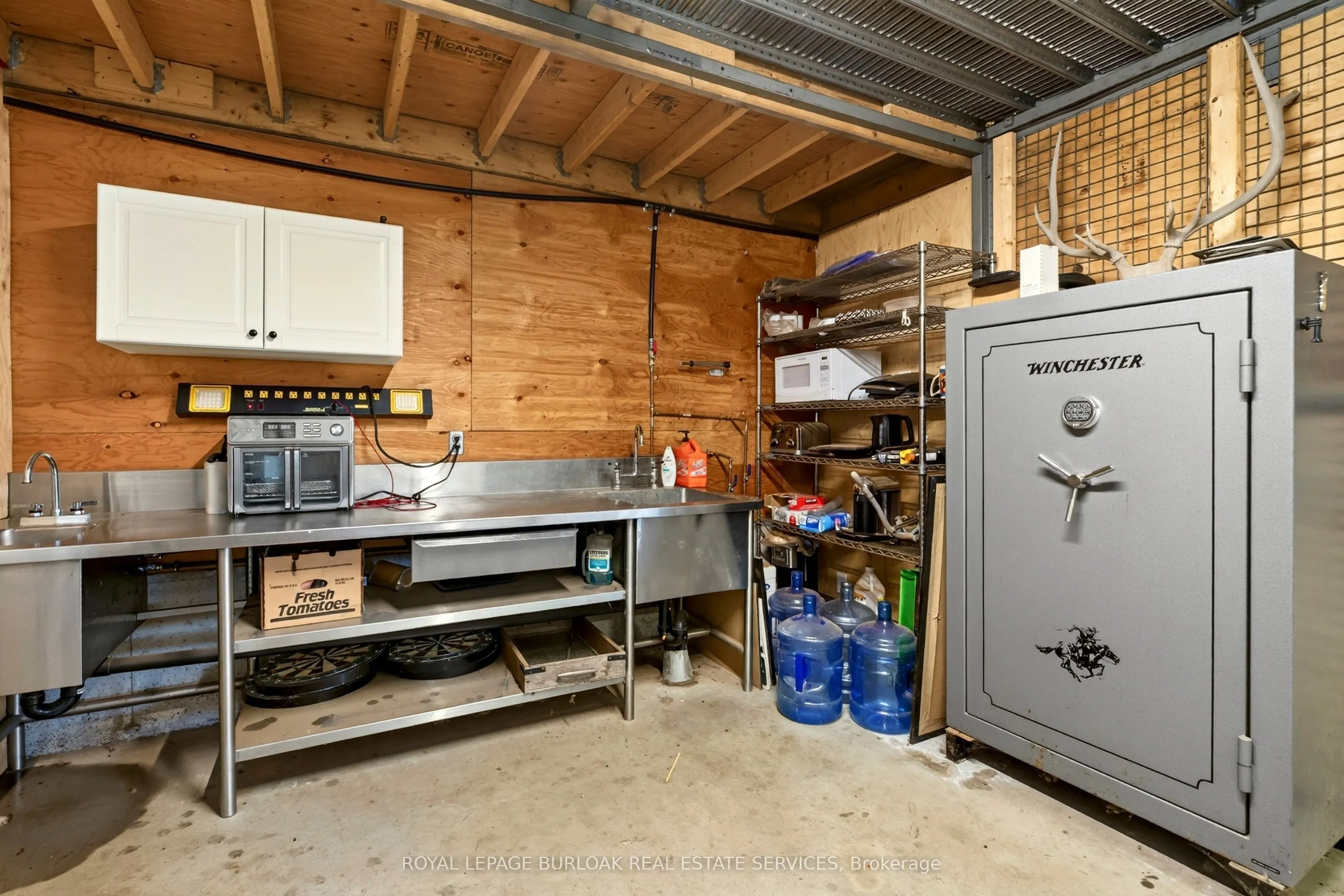 1506 6TH Concession Road W #shop