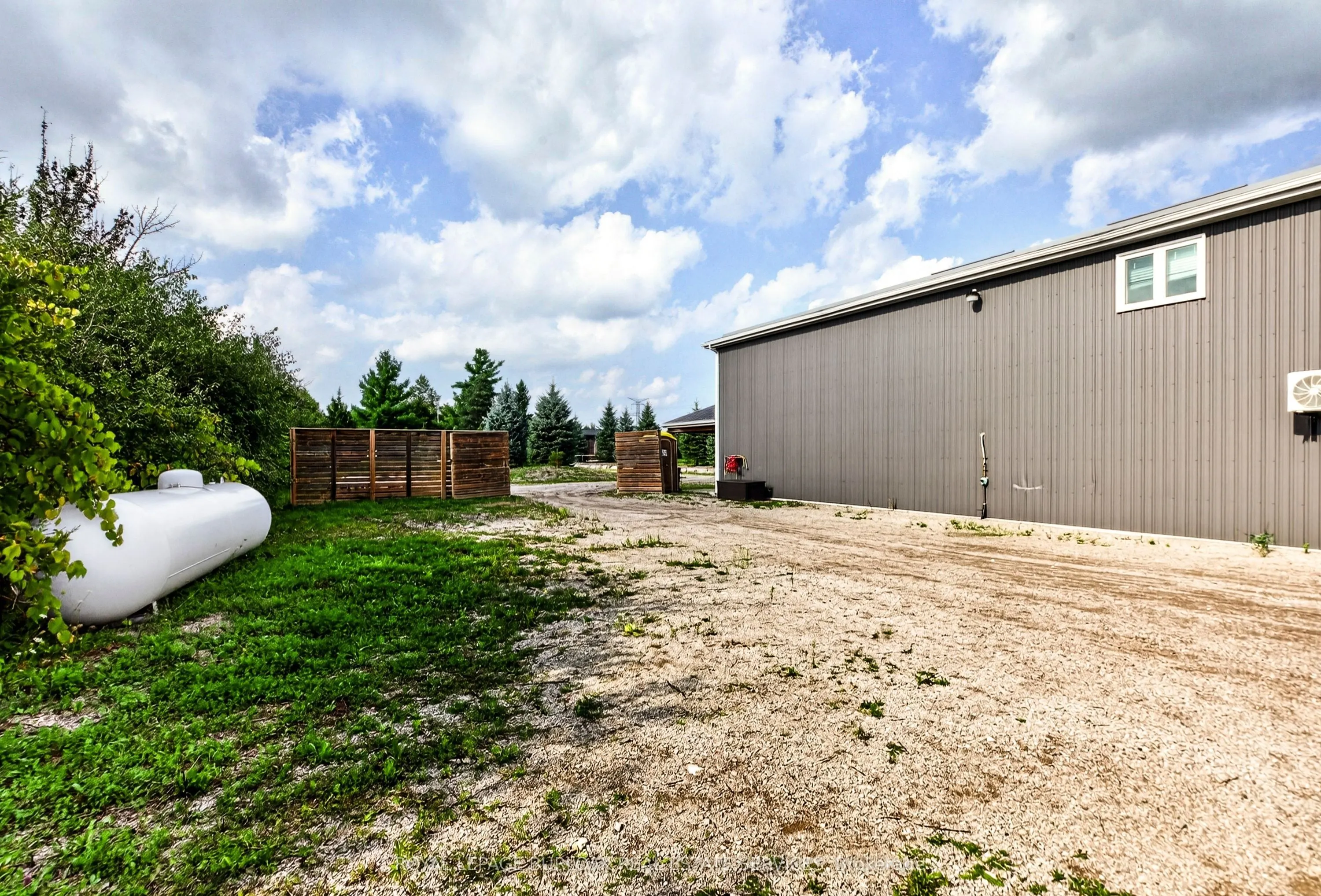 1506 6TH Concession Road W #shop