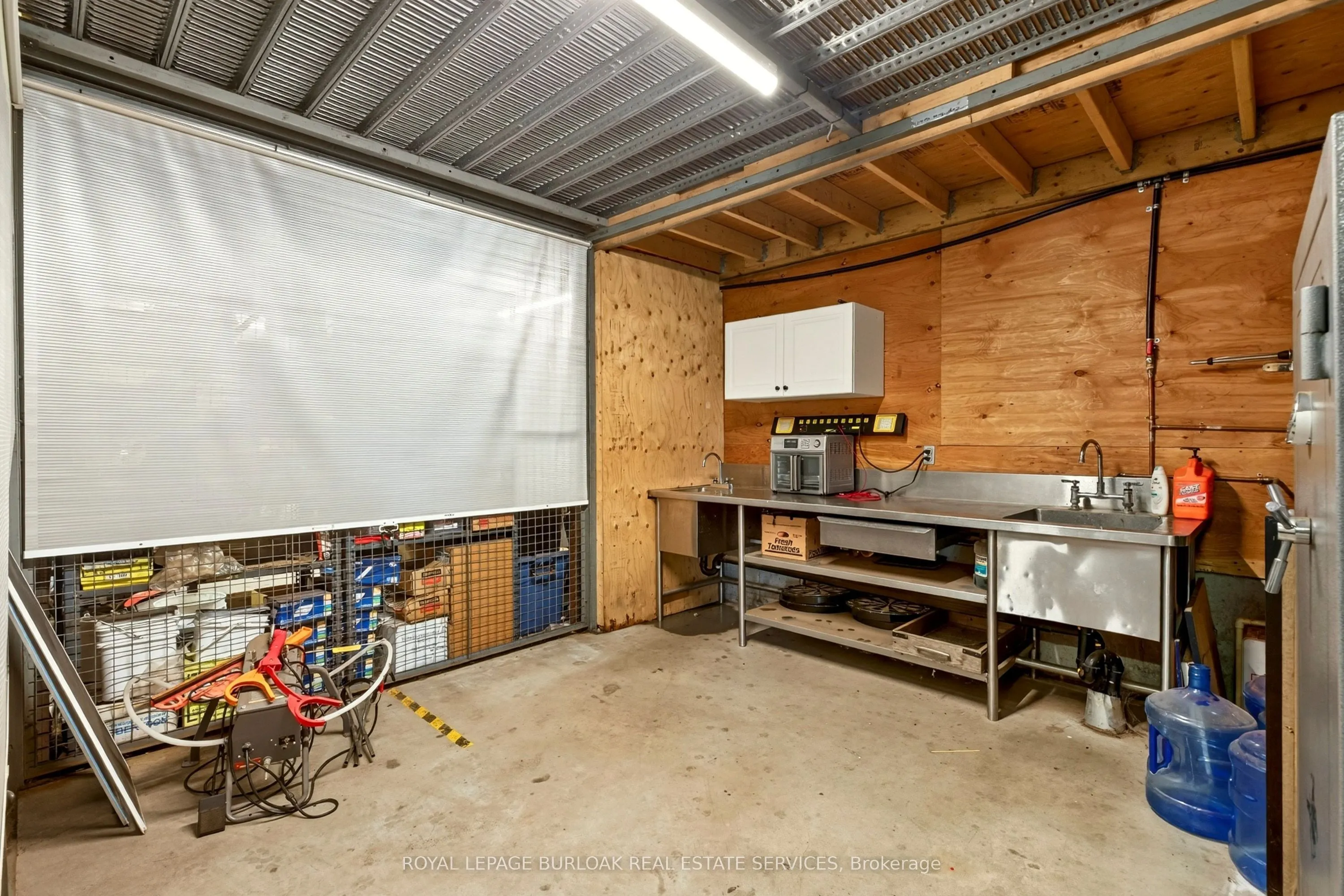 1506 6TH Concession Road W #shop