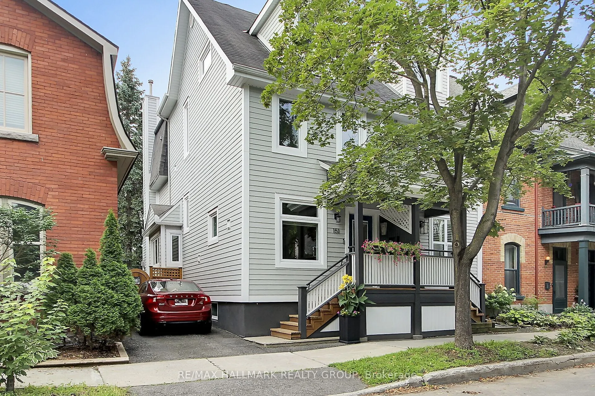 151 Crichton Street