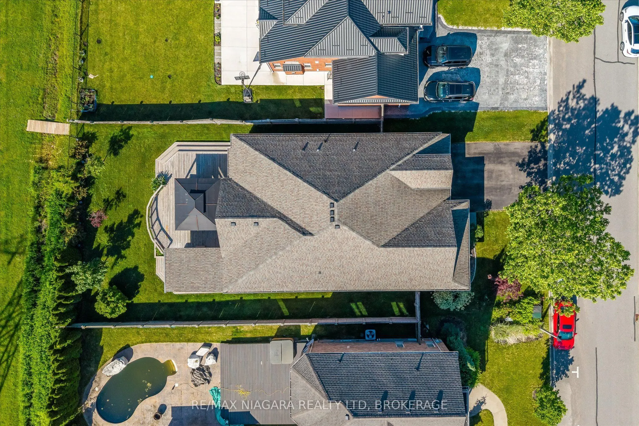 404 Wright Crescent