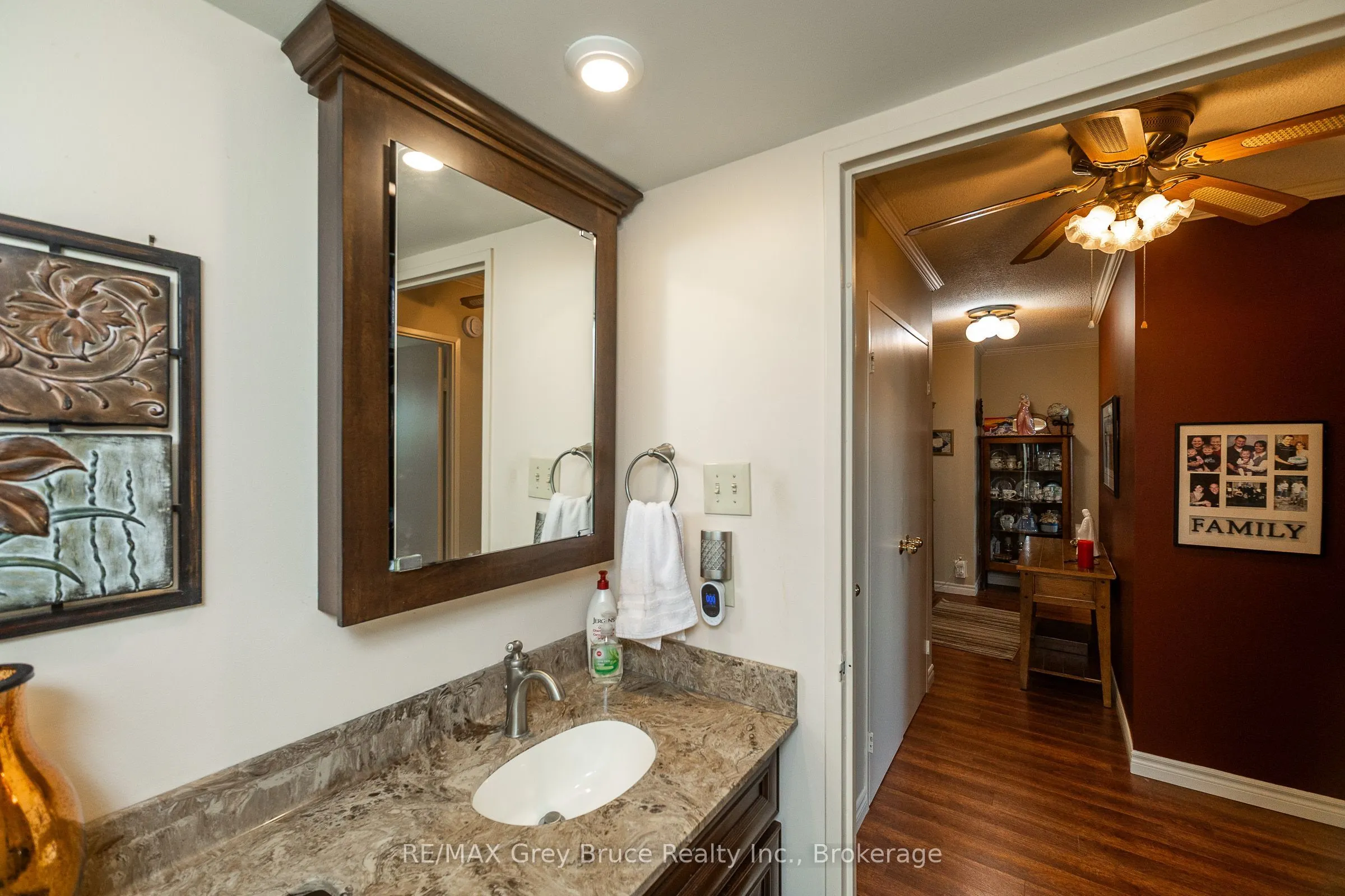 860 9 Street E #401