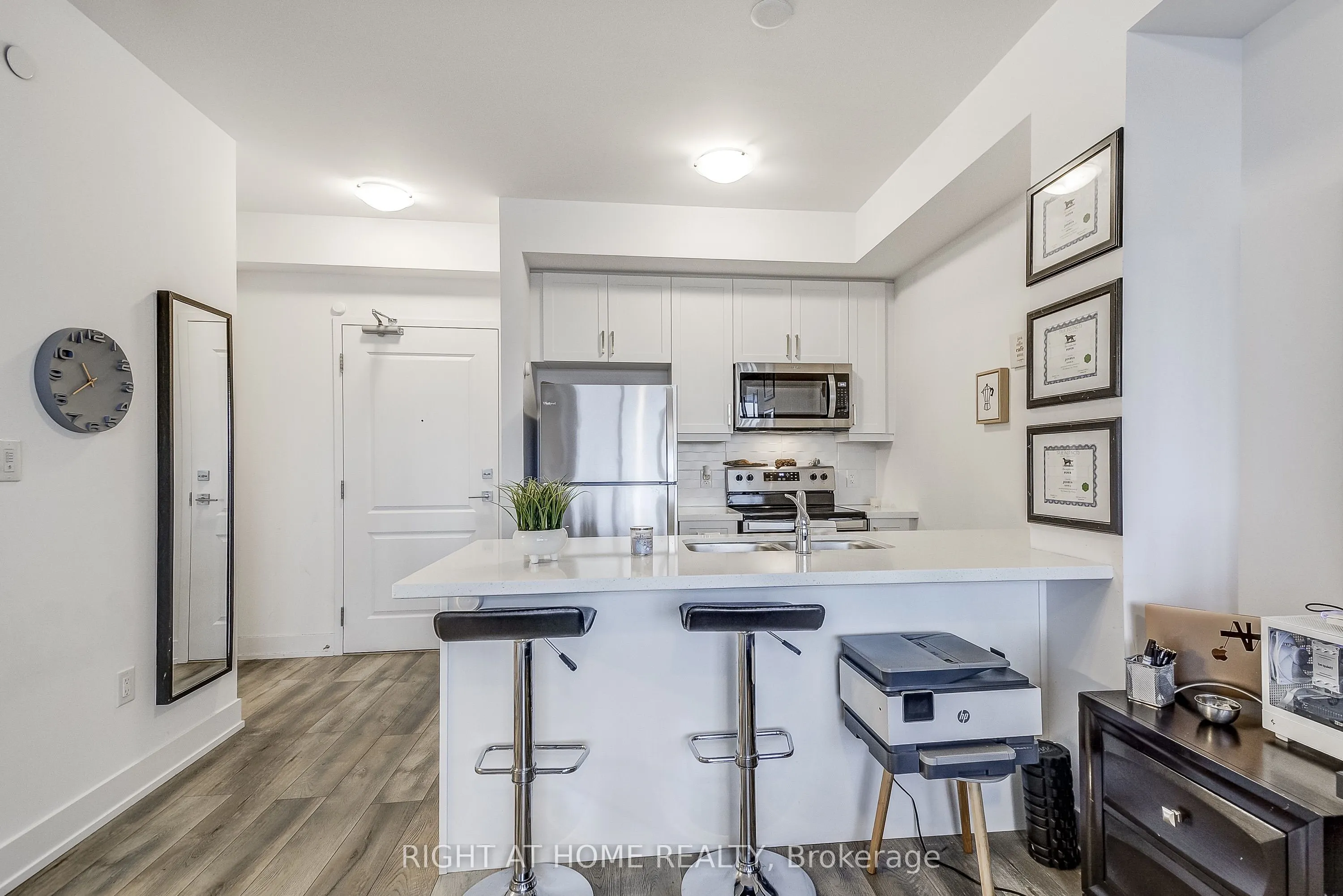 470 Dundas Street E #604