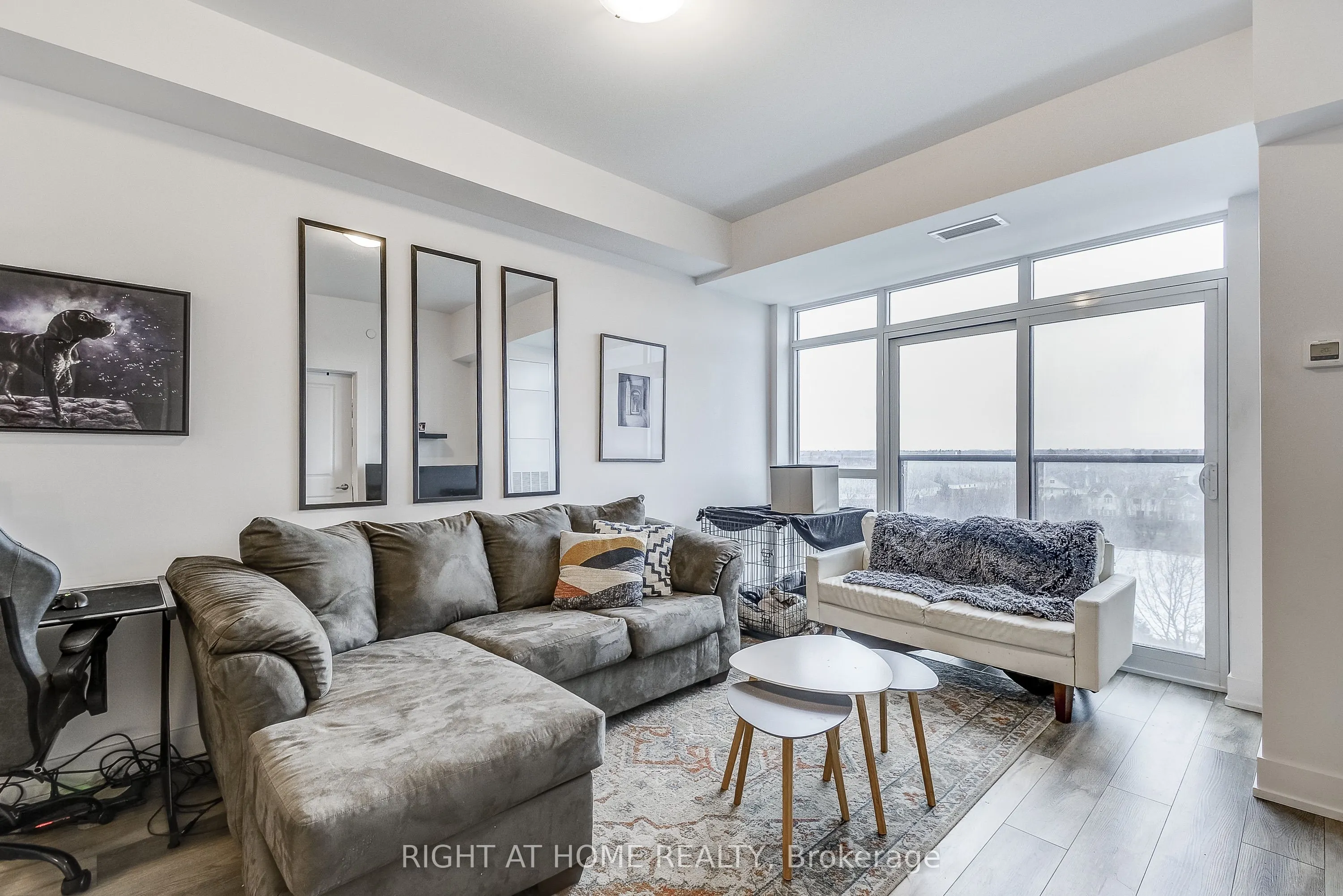 470 Dundas Street E #604