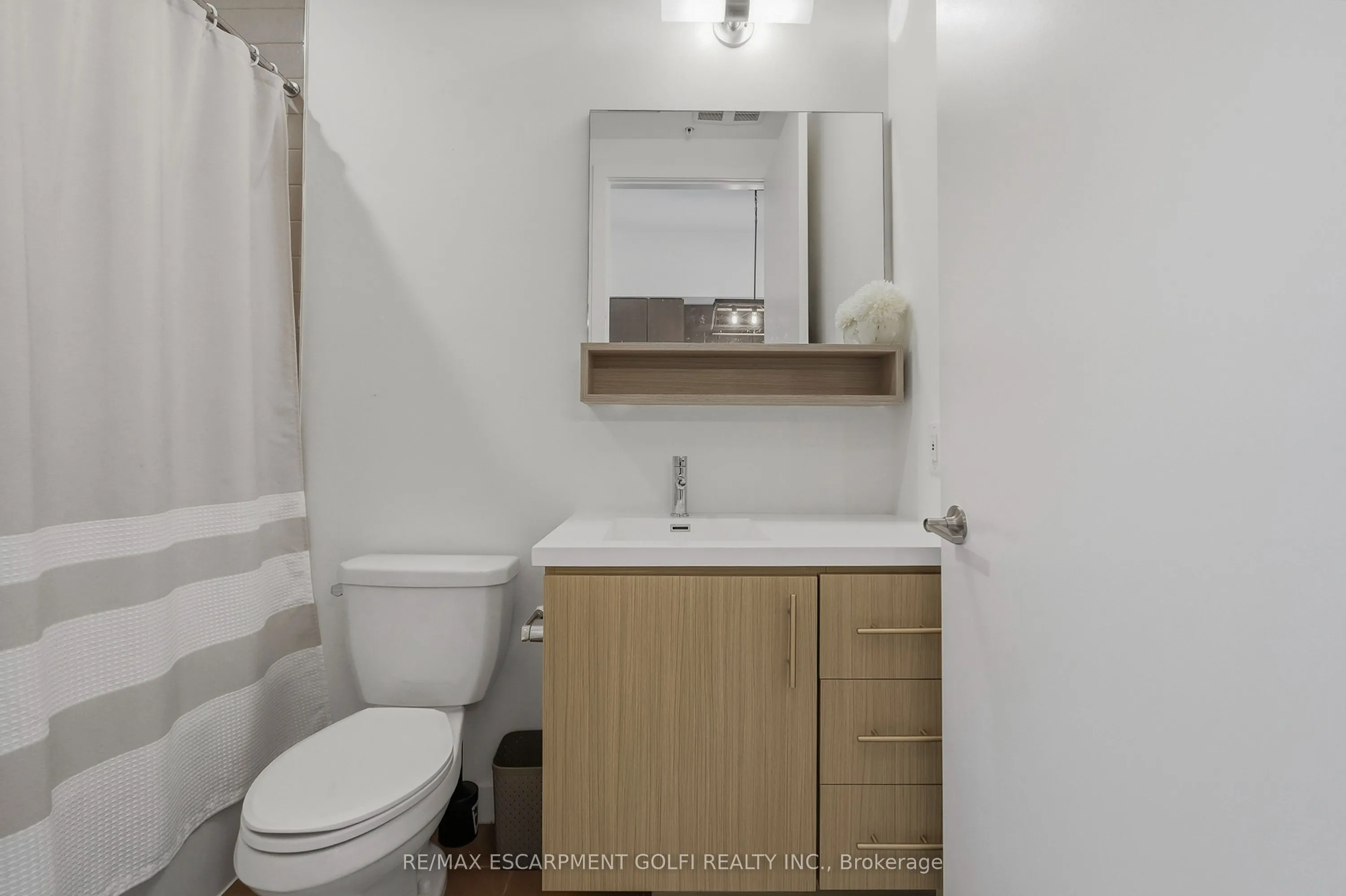 10 Esplanade Lane #616