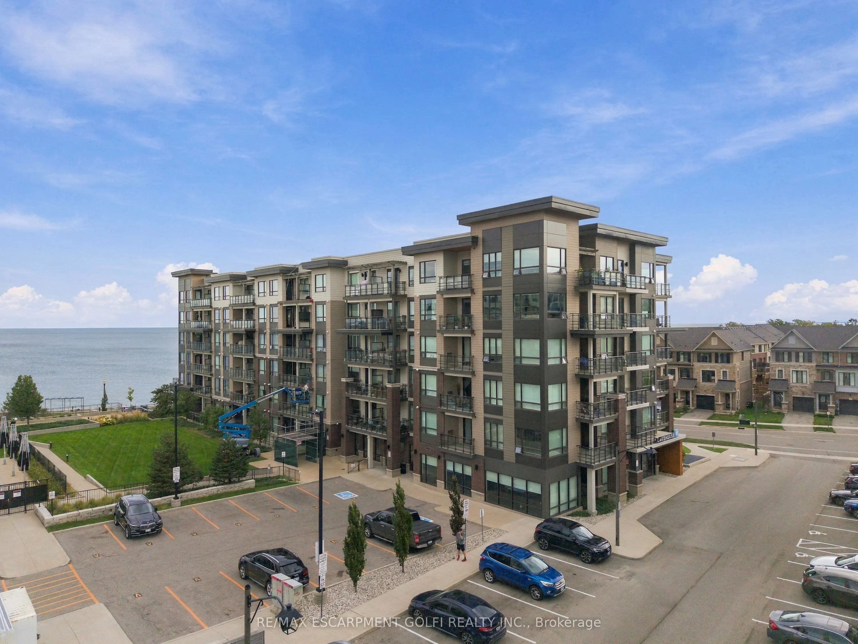 10 Esplanade Lane #616