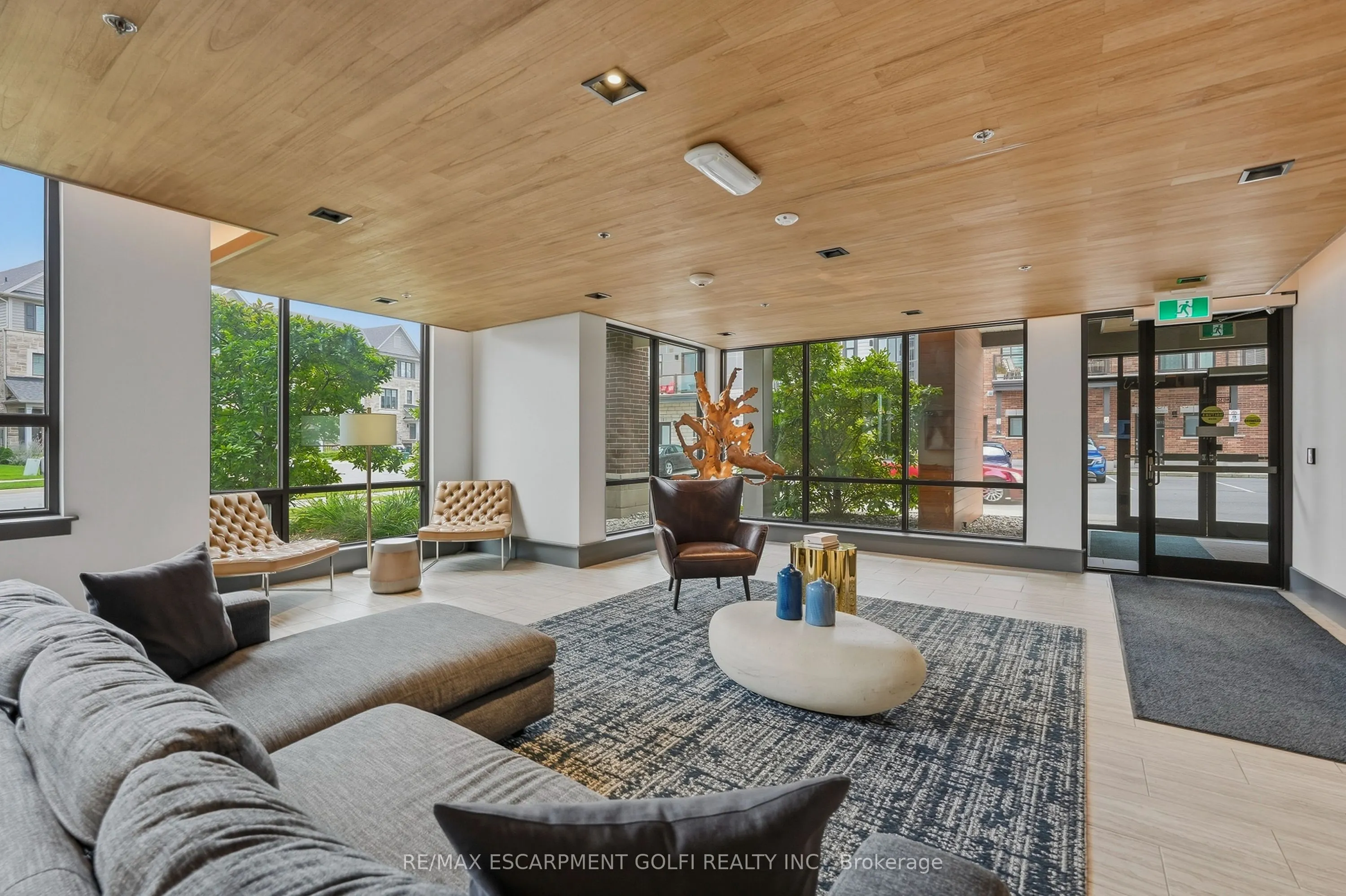 10 Esplanade Lane #616