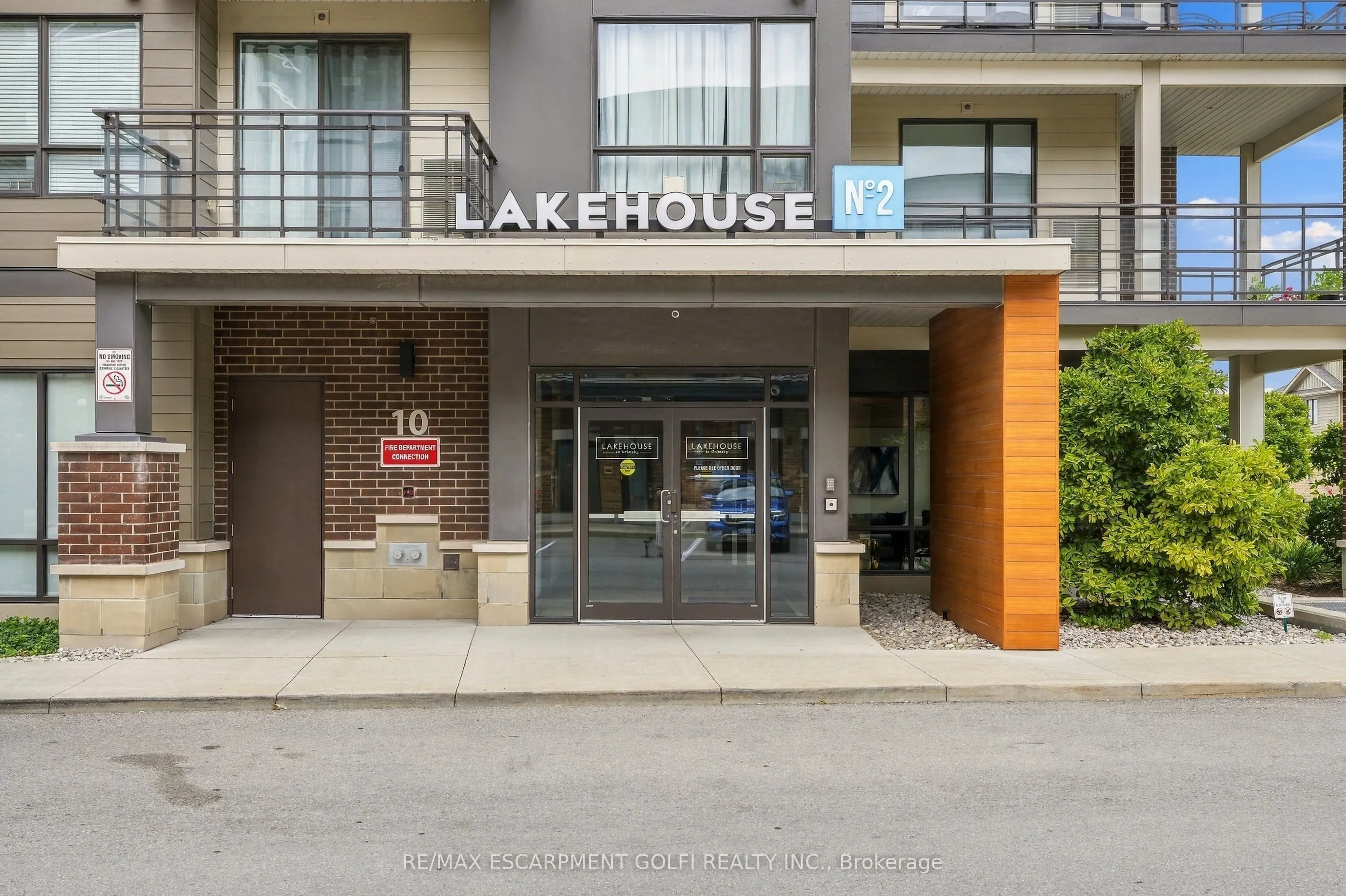 10 Esplanade Lane #616