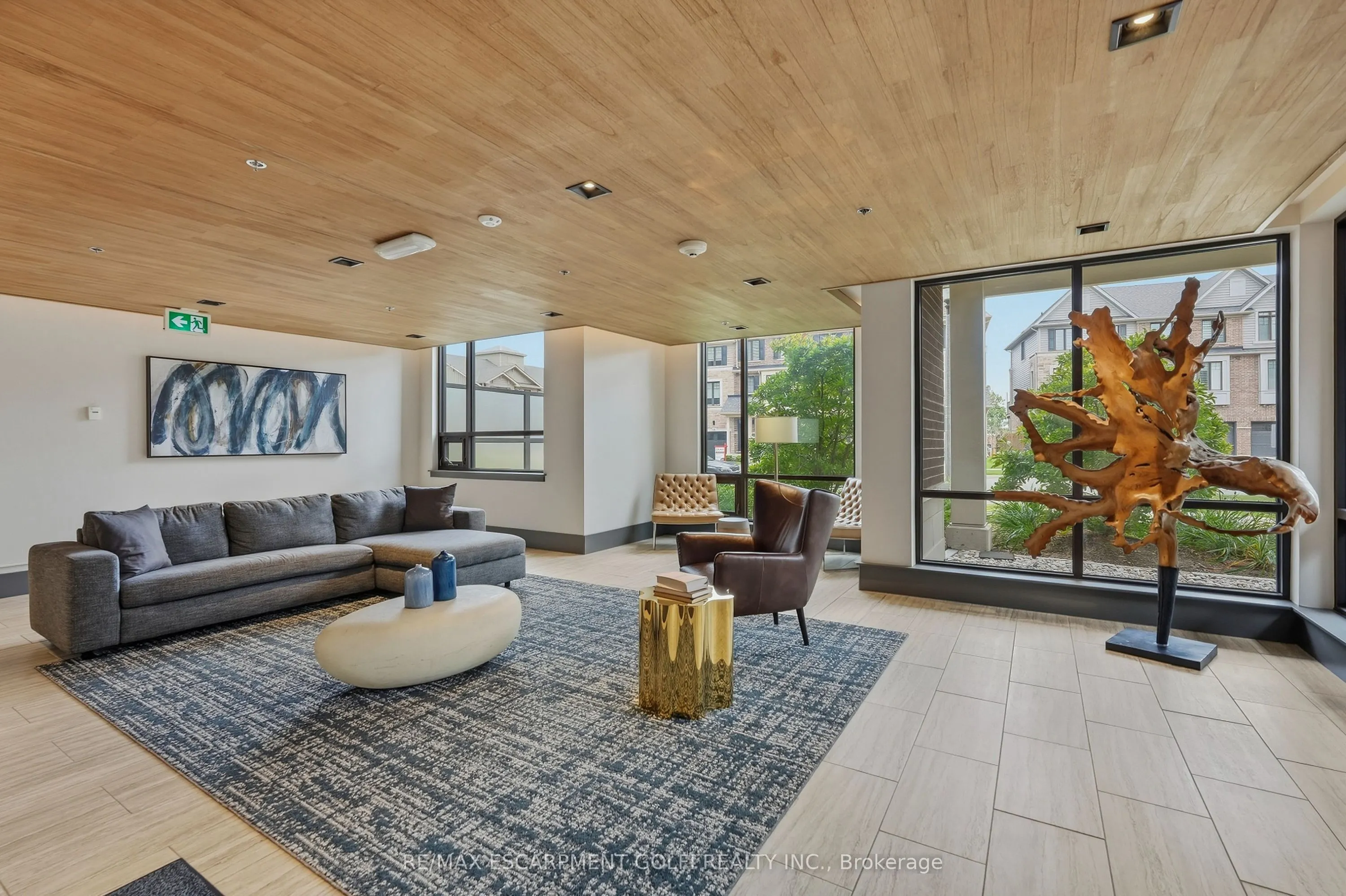 10 Esplanade Lane #616