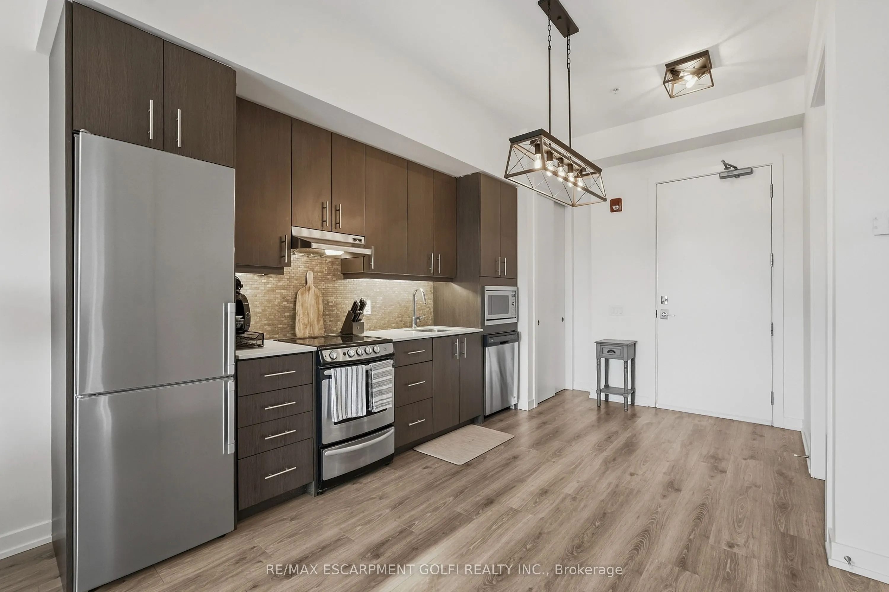 10 Esplanade Lane #616