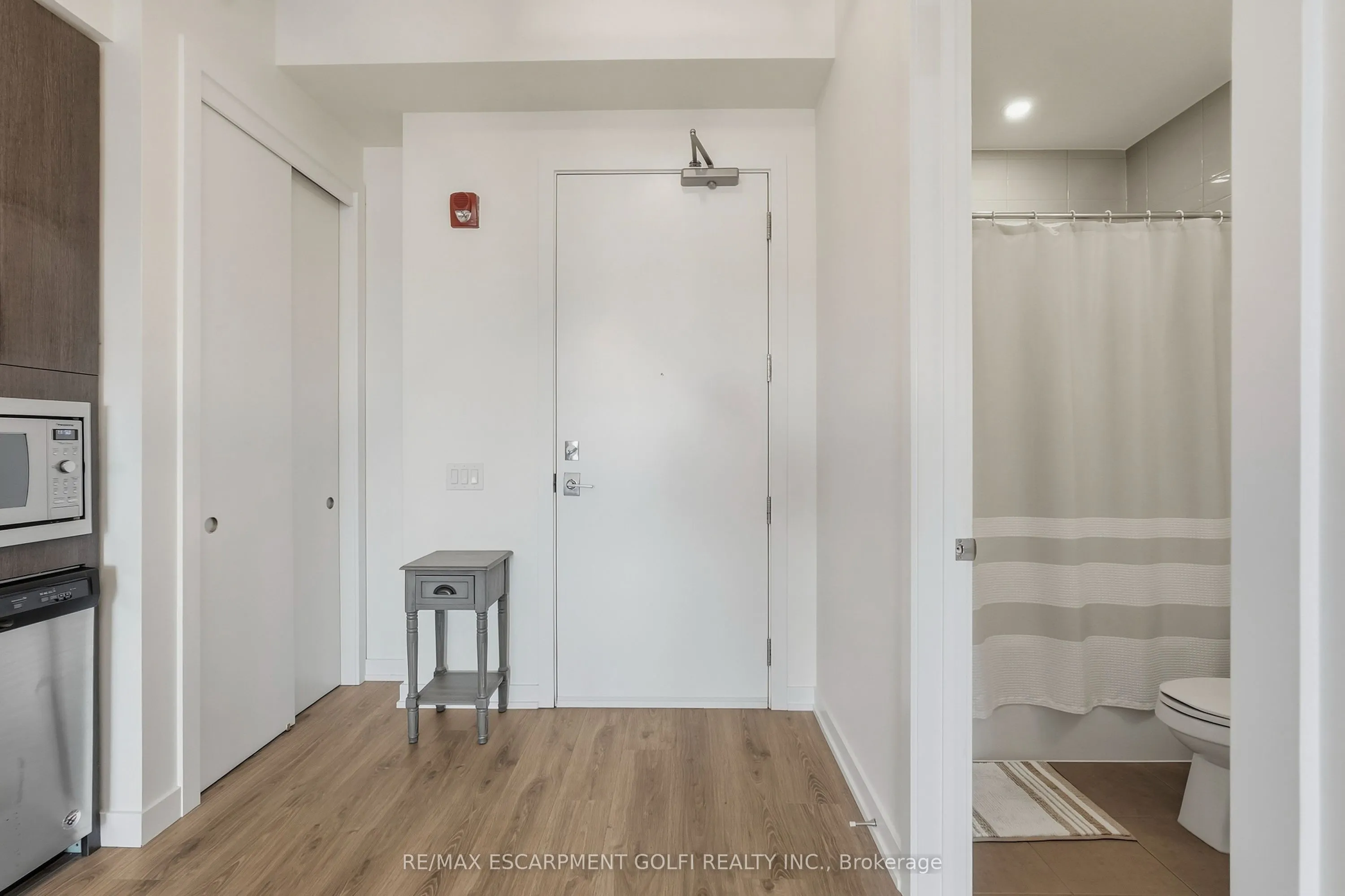 10 Esplanade Lane #616