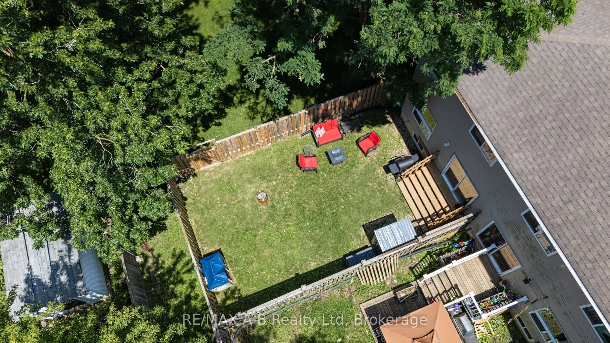 280 Railway Avenue
