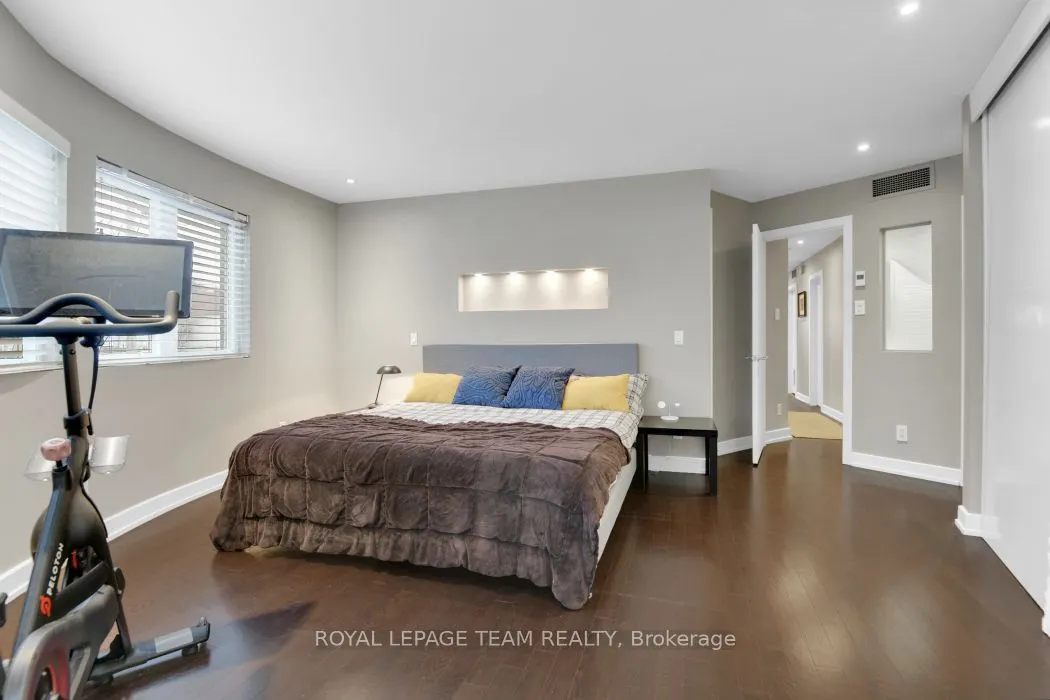 997 North River Road #101C