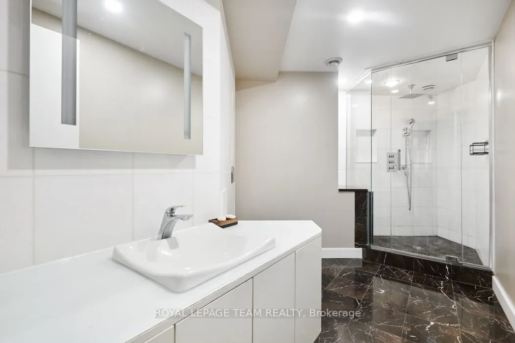 997 North River Road #101C