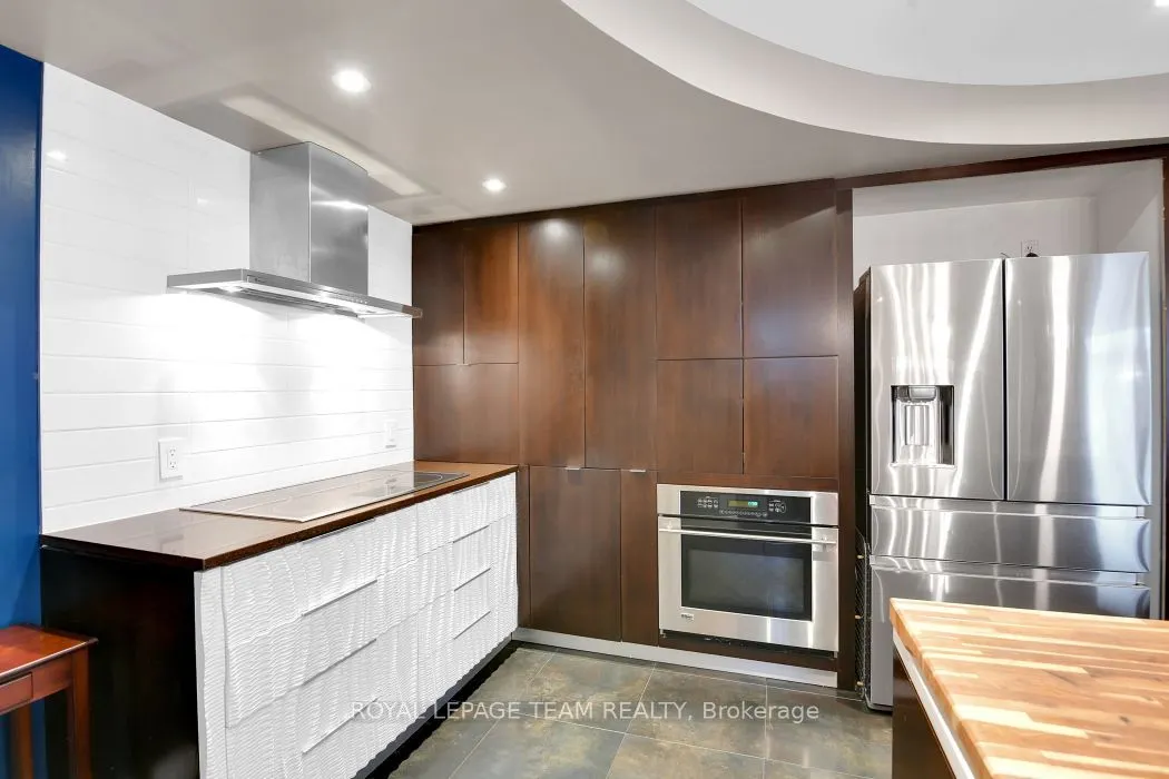997 North River Road #101C