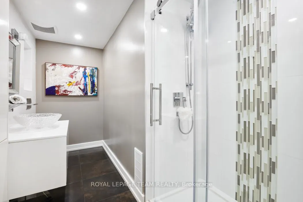 997 North River Road #101C