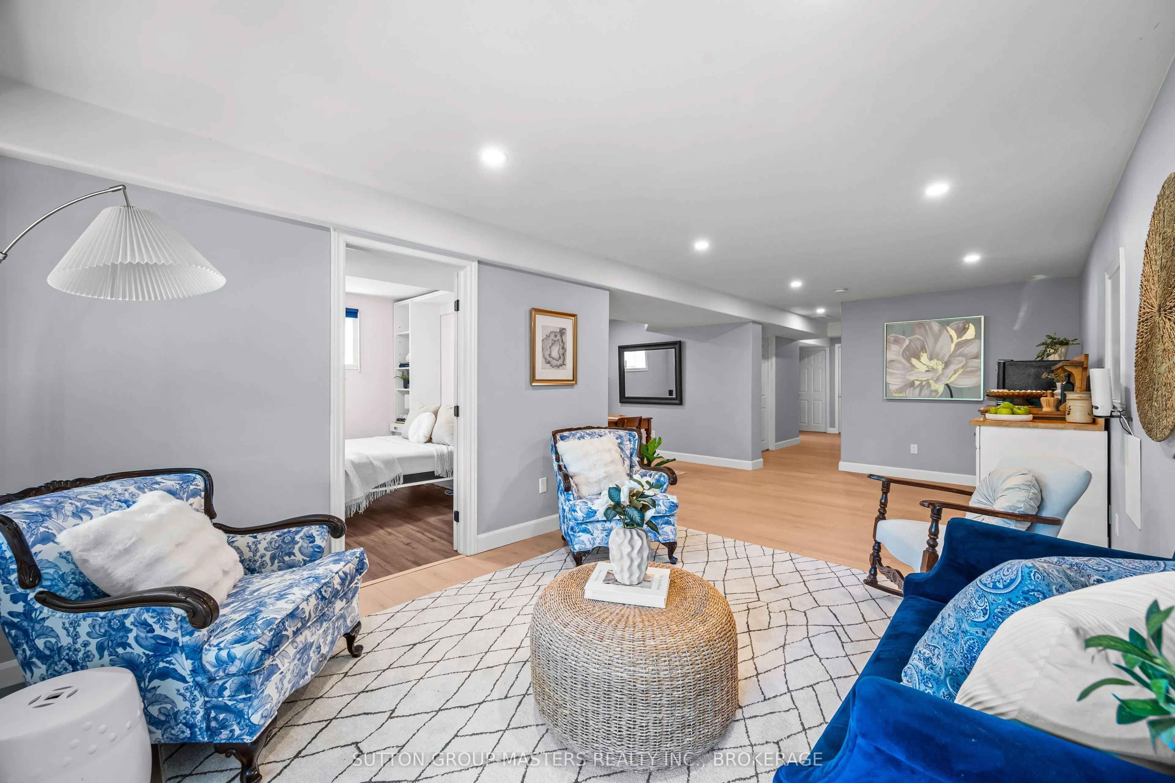 728 Newmarket Lane