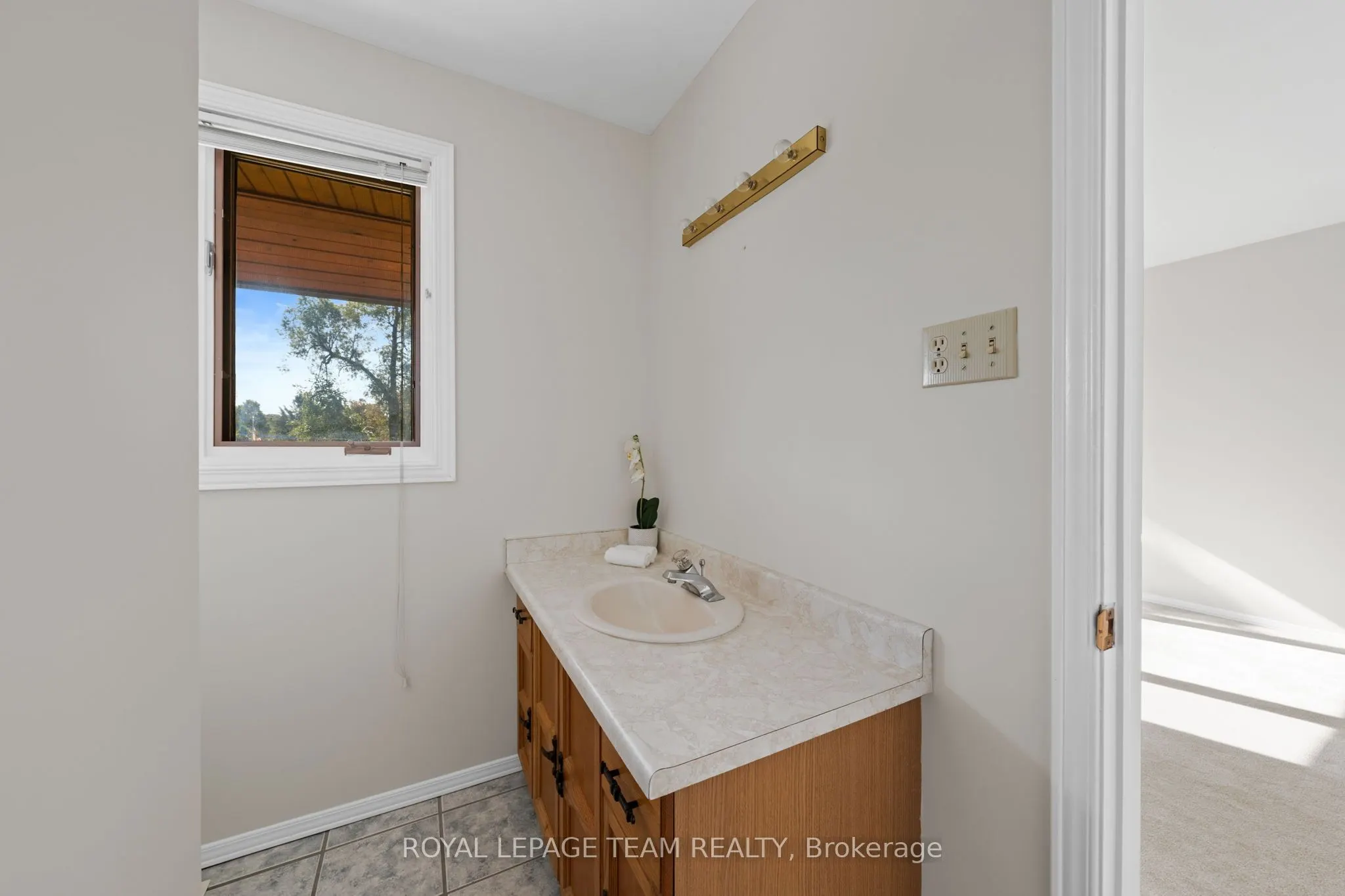 6591 Marina Drive