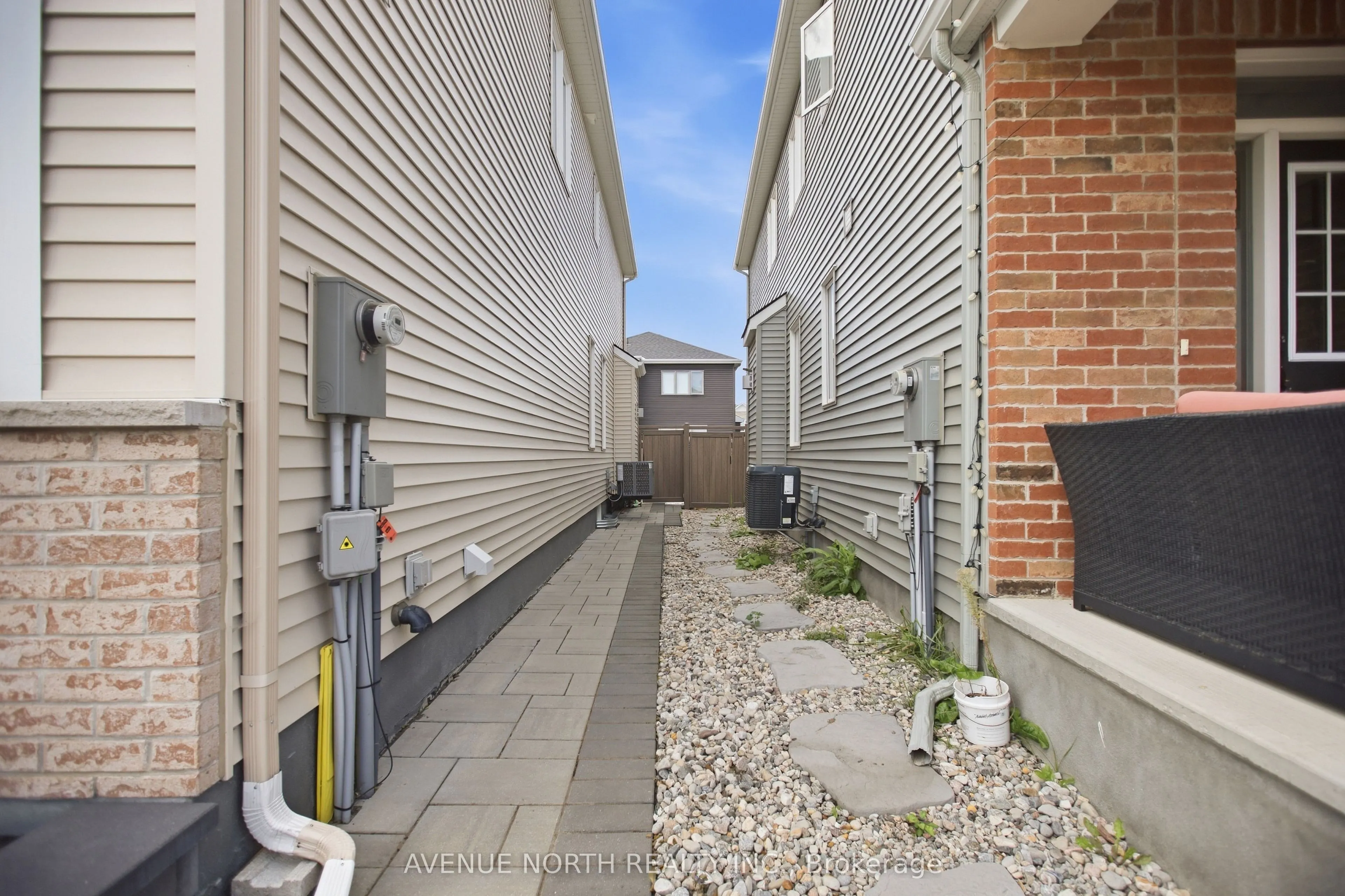 834 Regulus Ridge