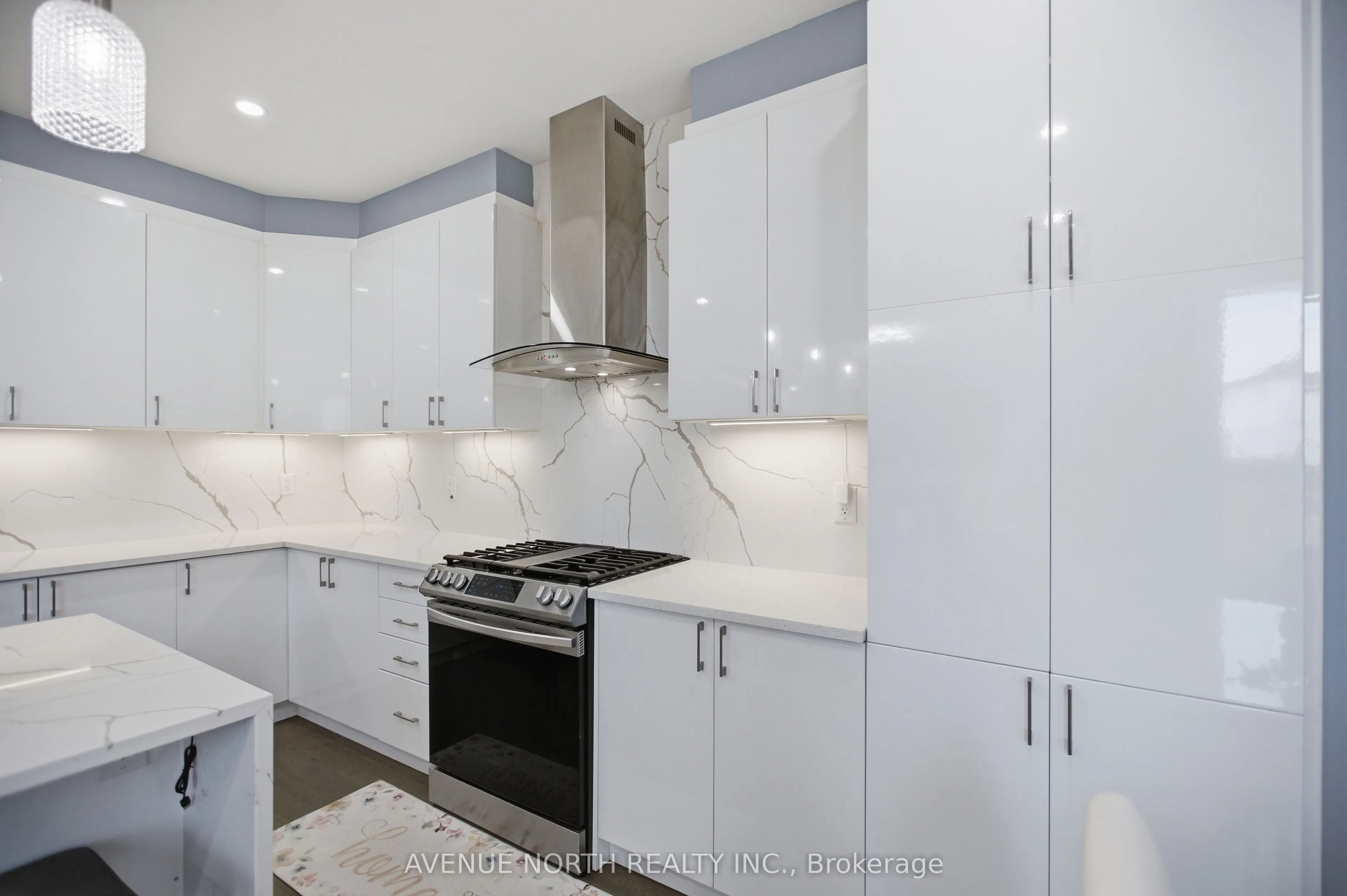 834 Regulus Ridge