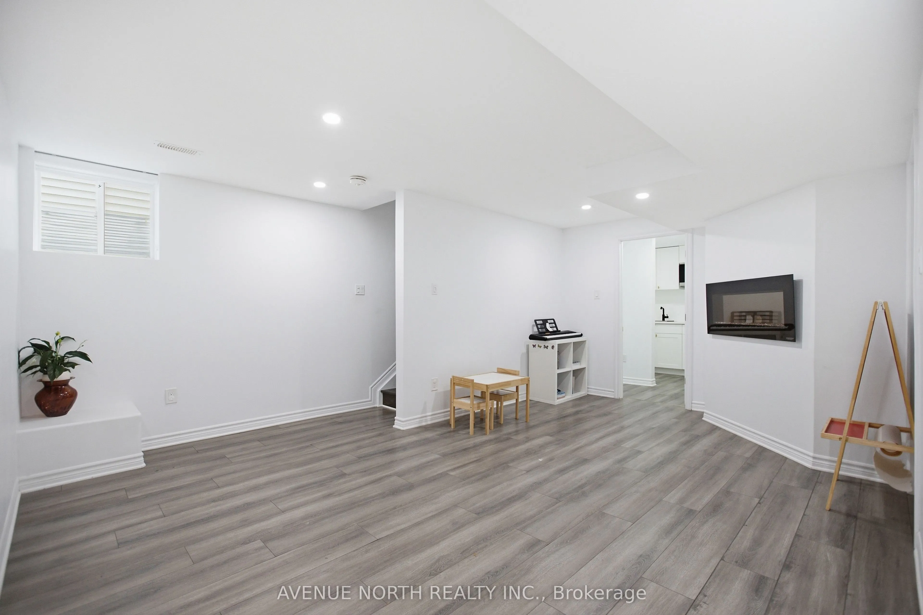 834 Regulus Ridge